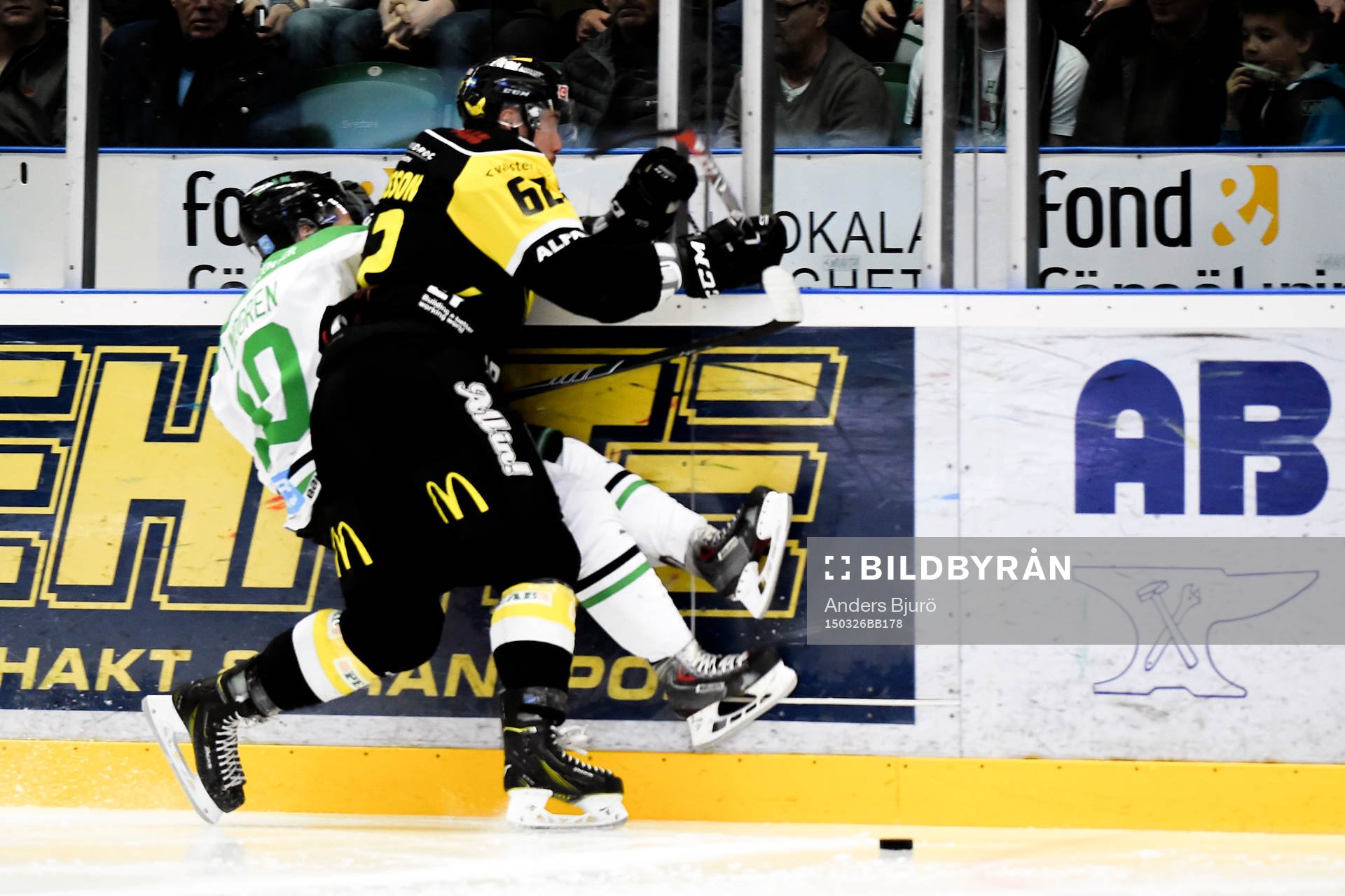 Rögles Viktor Lindgren och Västerås Robin Jacobsson