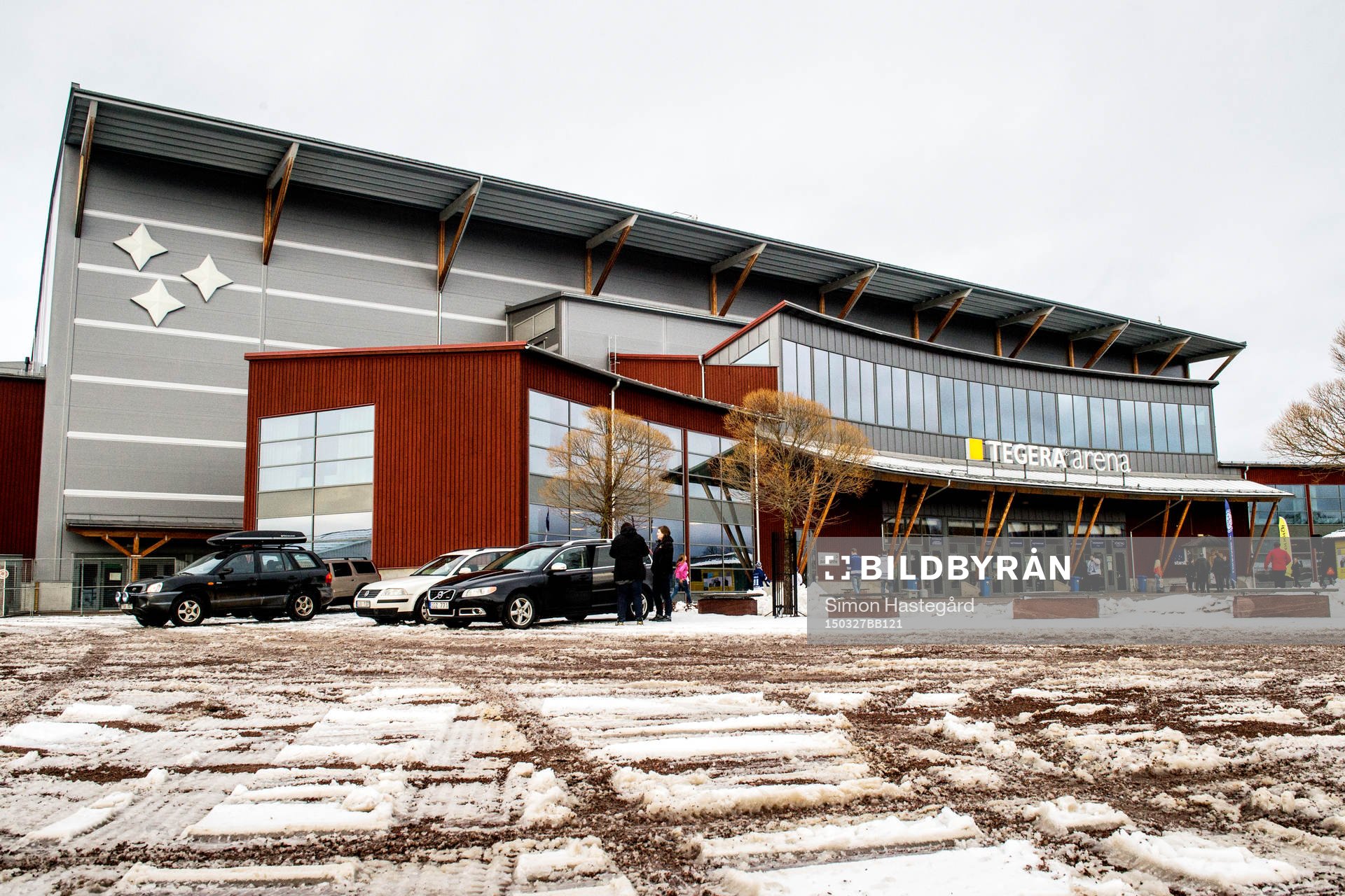 Exteriör utanför Tegera Arena före ishockeymatchen i