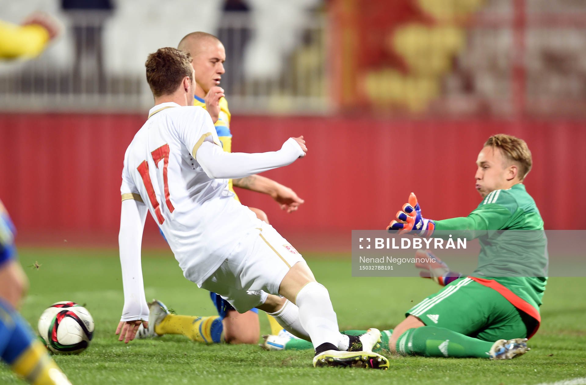 Sveriges målvakt Patrik Carlgren under U21-fotbollslandskampen mellan Sverige och Serbien den 27 mars 2015 i Novi Sad.