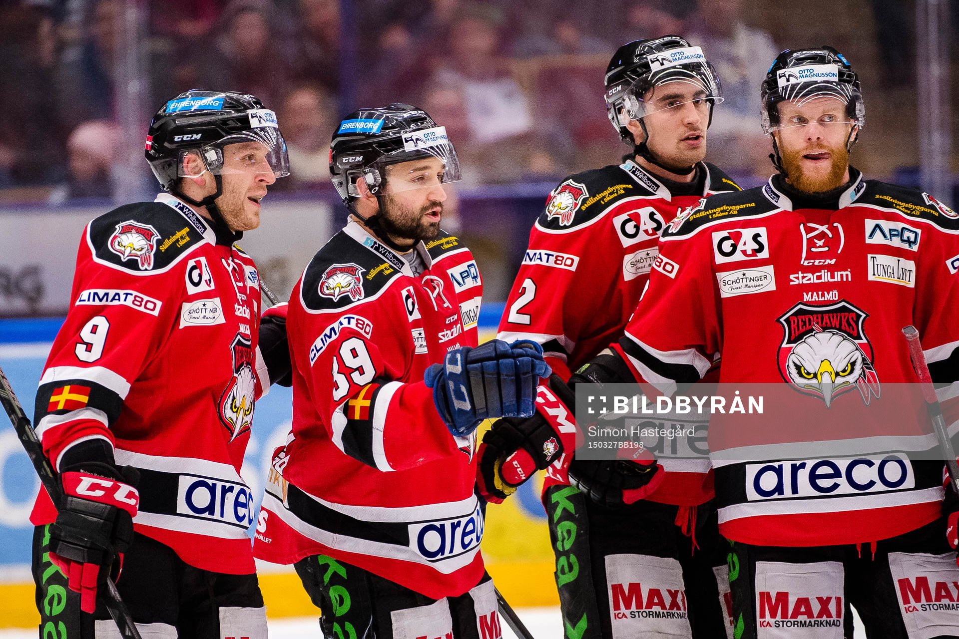 Malmö Redhawks Frederik Storm och Eric Himelfarb jublar