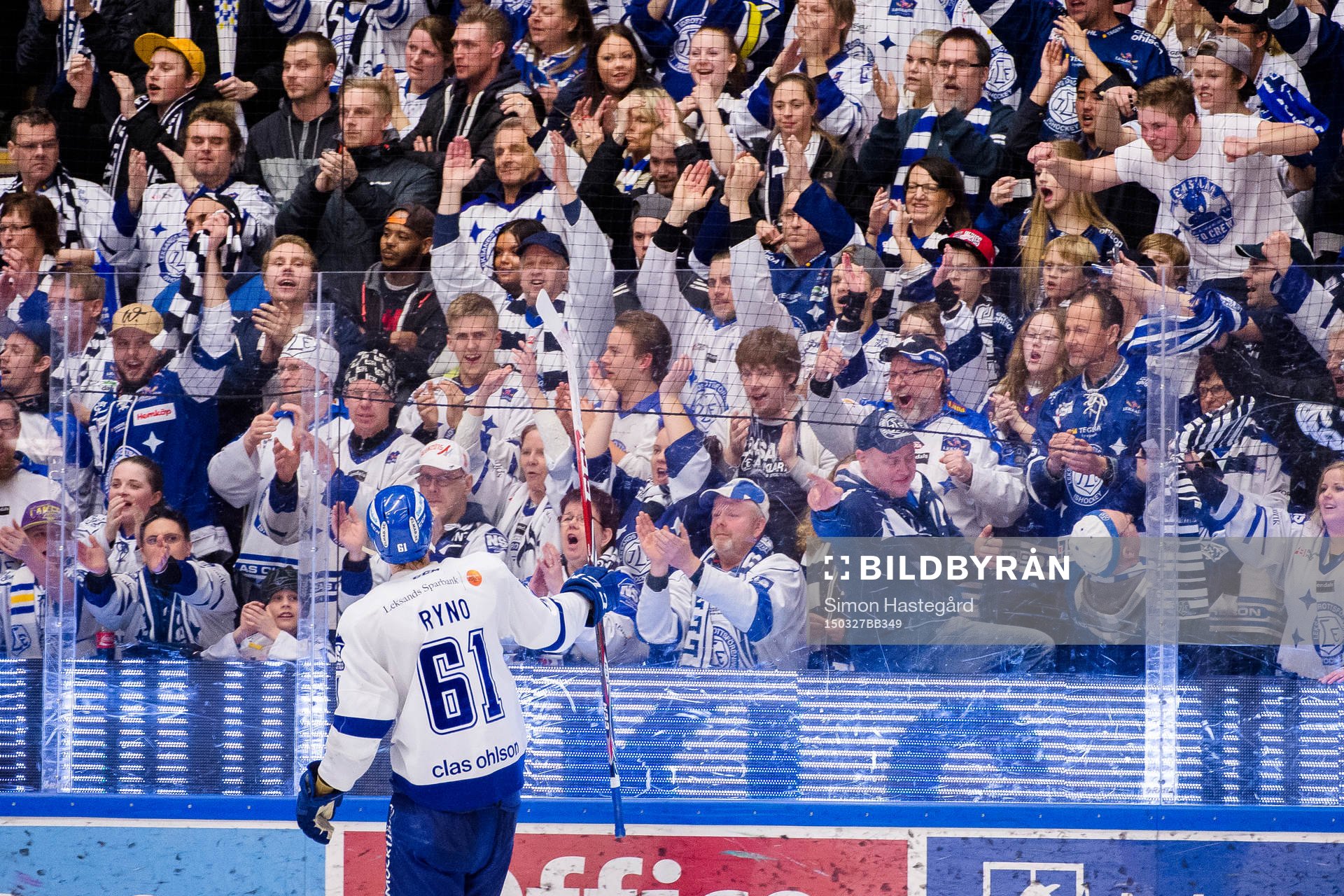 Leksands Johan Ryno jublar med publiken