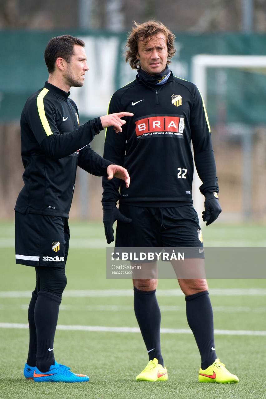 Martin Eriksson och Diego Lugano under en träning med Häcken den 27 mars 2015 i Göteborg.