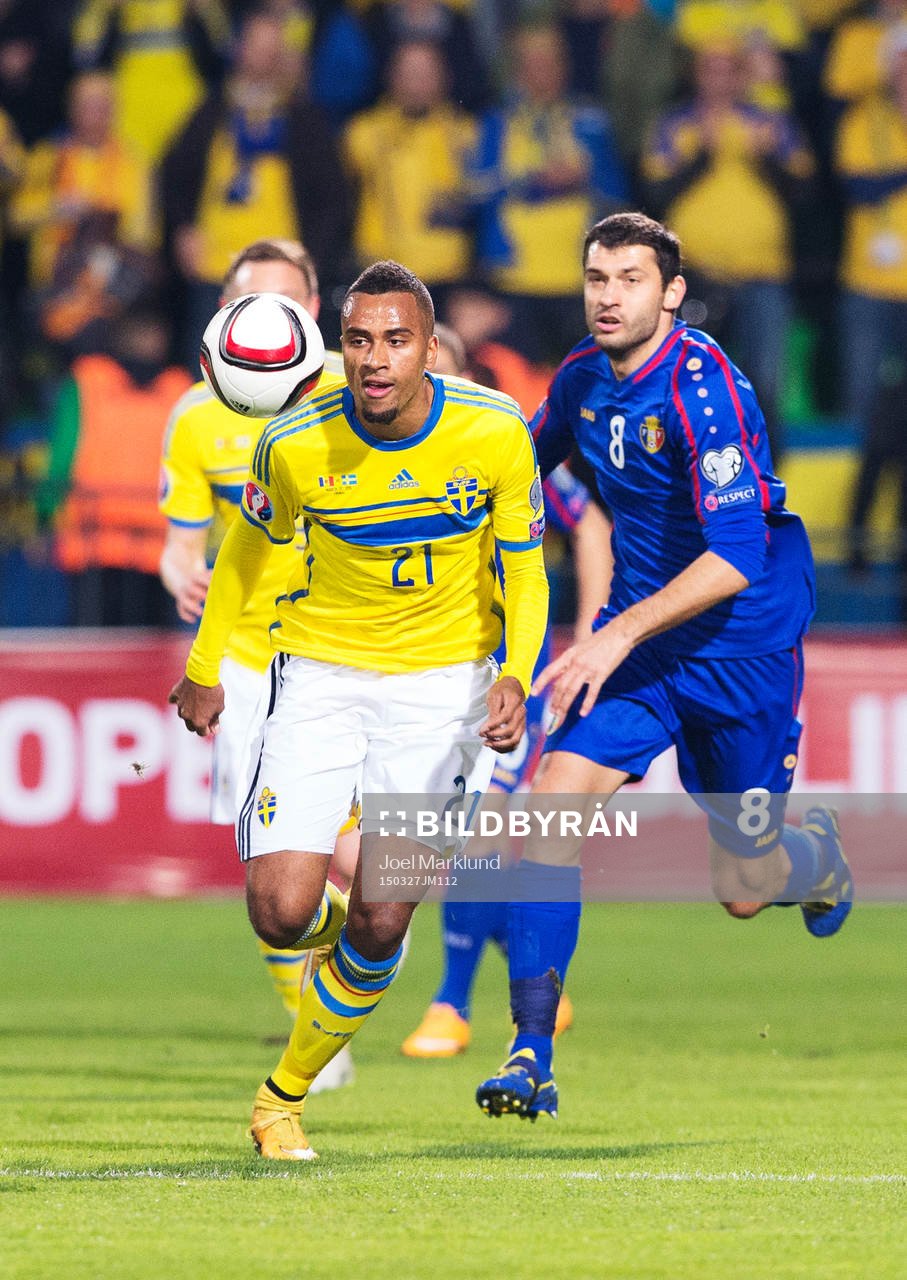 Sveriges Isaac Kiese Thelin och Moldaviens Alexandru Gatcan