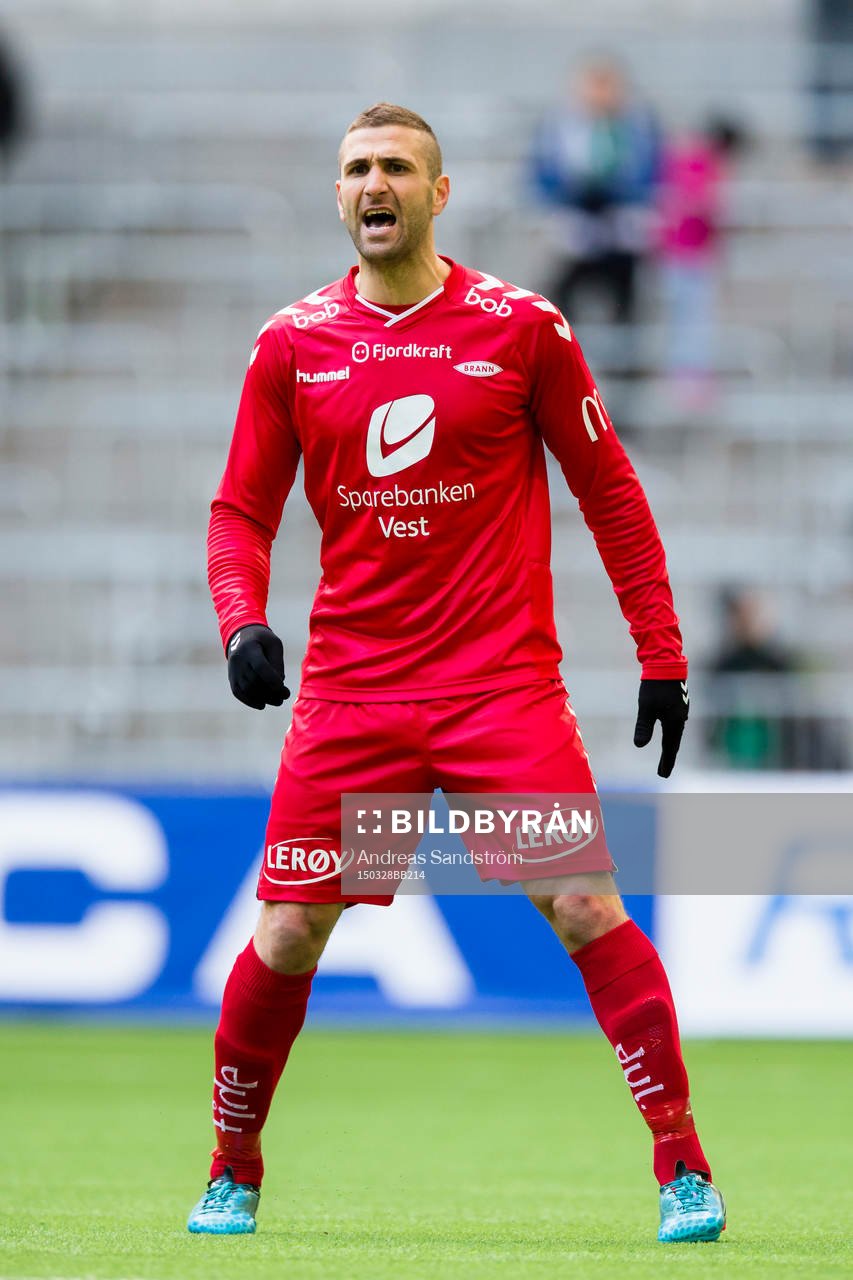 Brann Azar Karadas reagerar