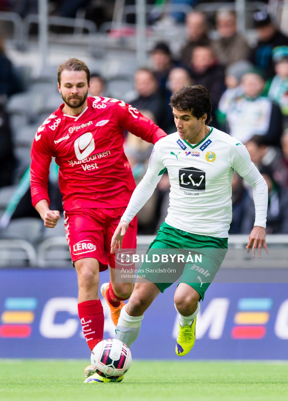 Hammarbys Lars Fuhre jagas av Brann Vadim Demidov