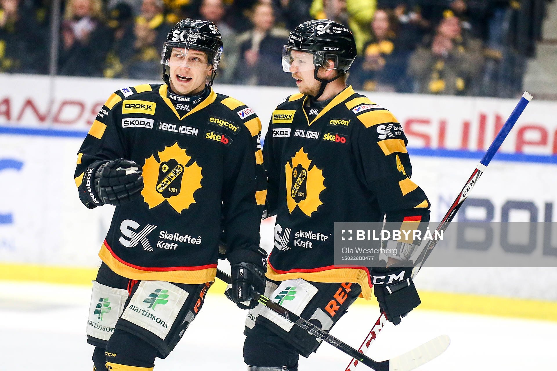 Skellefteås Patrik Zackrisson  och Tim Heed  jublar