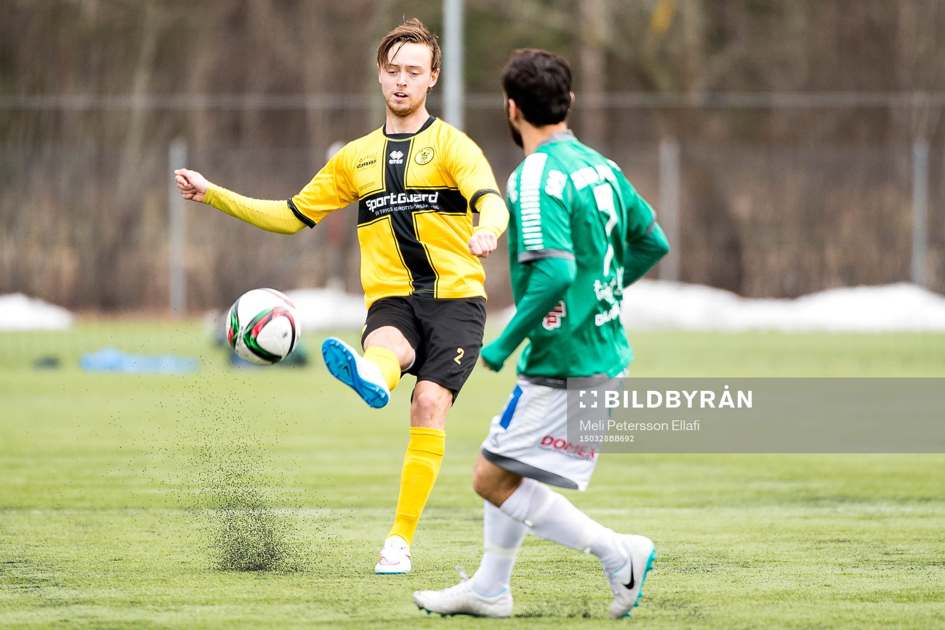 IK Frej Täbys Jakob Glasberg och IK Brages Modaser Zekria under träningsmatchen i fotboll mellan IK Frej Täby och IK Brage den 28 mars 2015 i Stockholm.