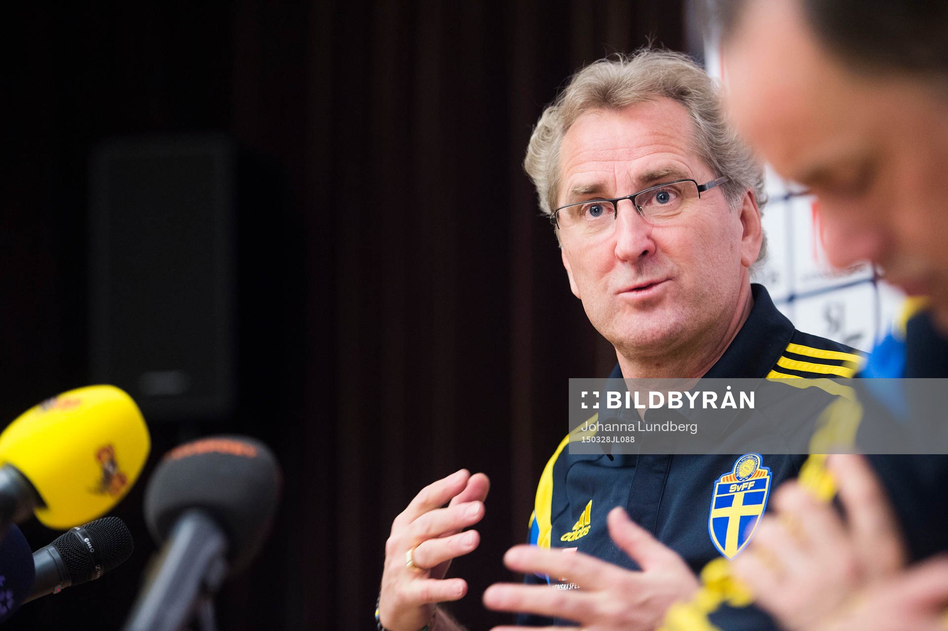 Sveriges förbundskapten Erik Hamrén  under en presskonferens anordnad av svenska fotbollsförbundet den 28 mars 2015 i Stockholm.