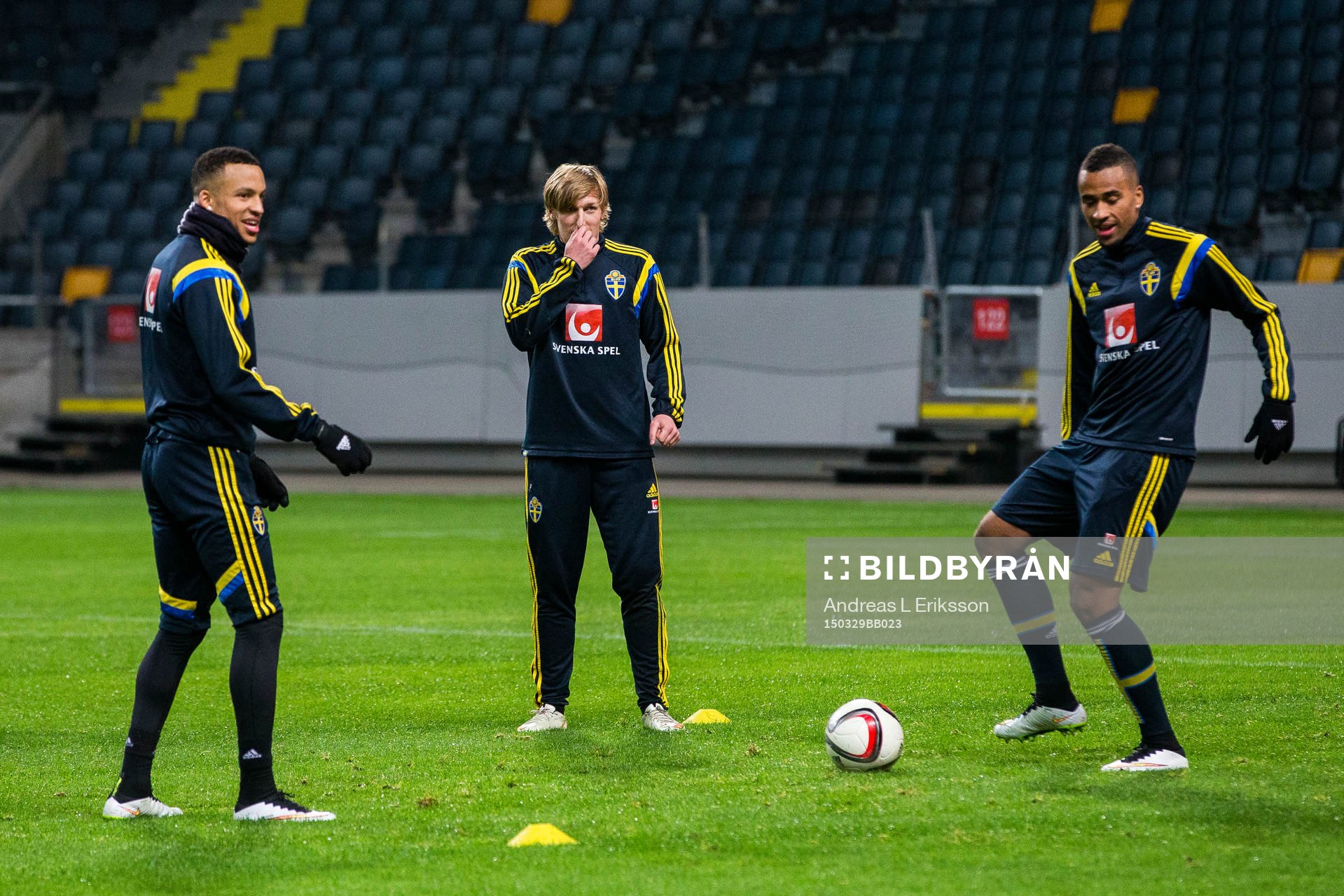 Sveriges Martin Olsson, Emil Forsberg och Isaac Kiese Thelin