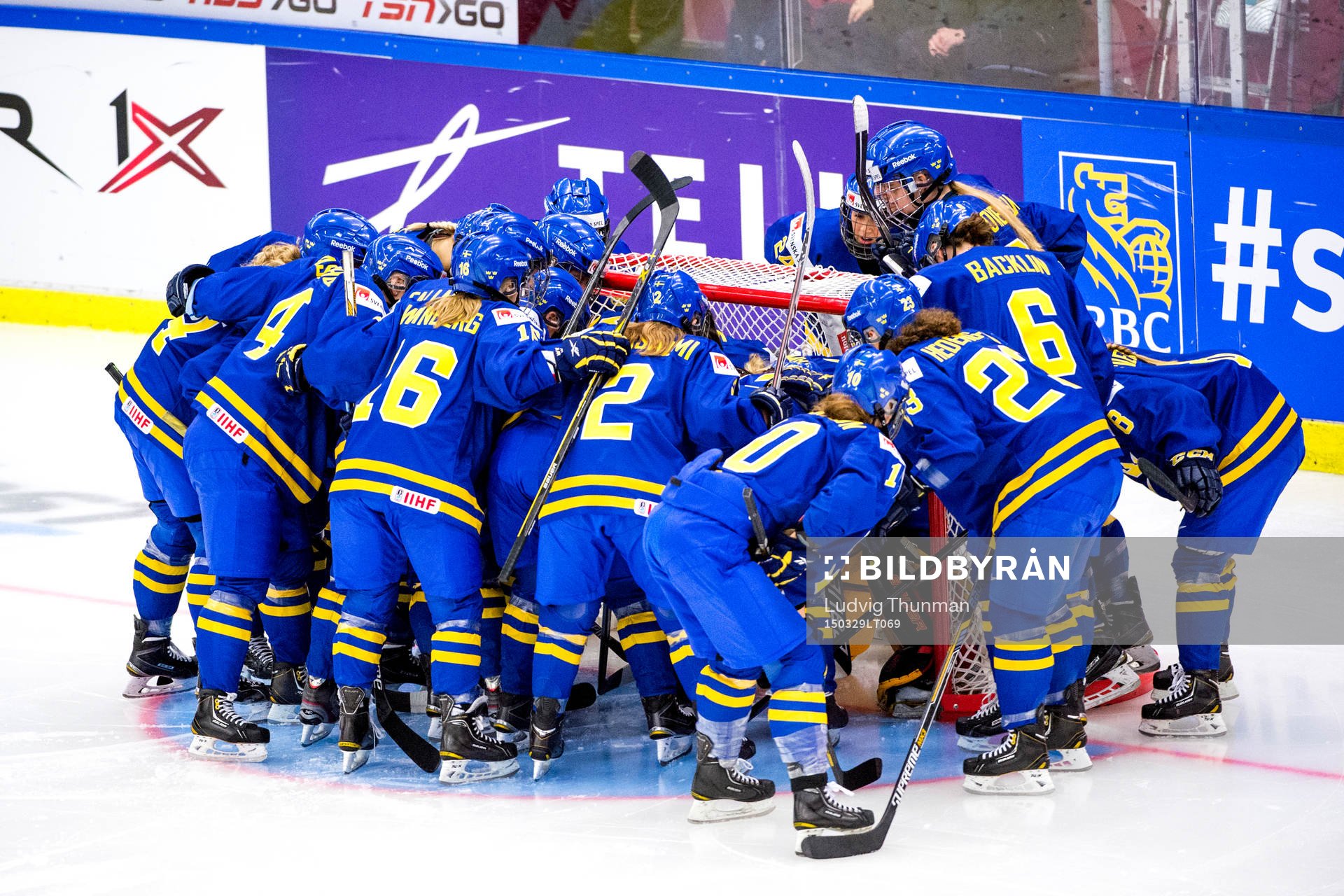 Sveriges spelare laddar upp
