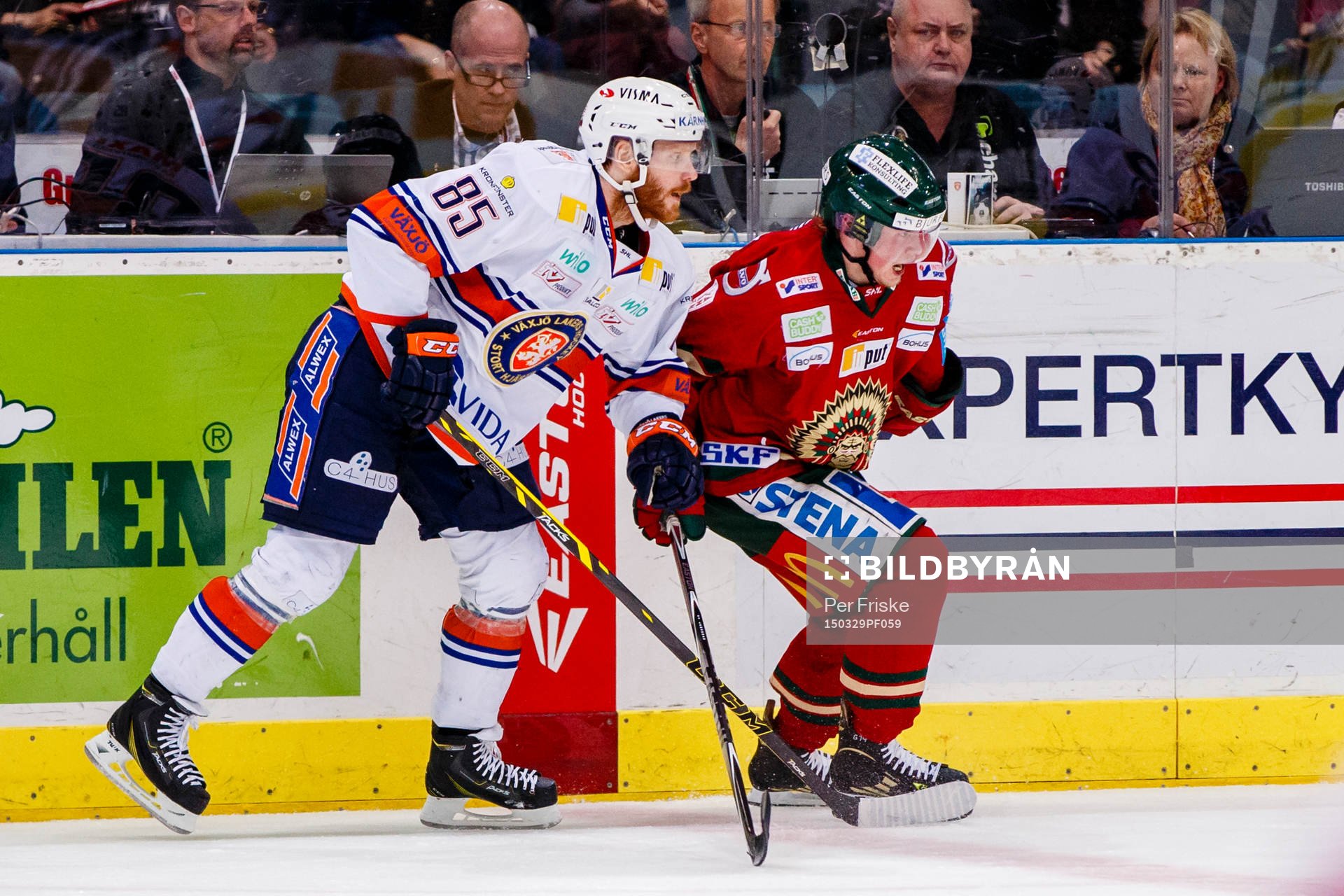 Växjös Liam Reddox och Frölundas Artturi Lehkonen
