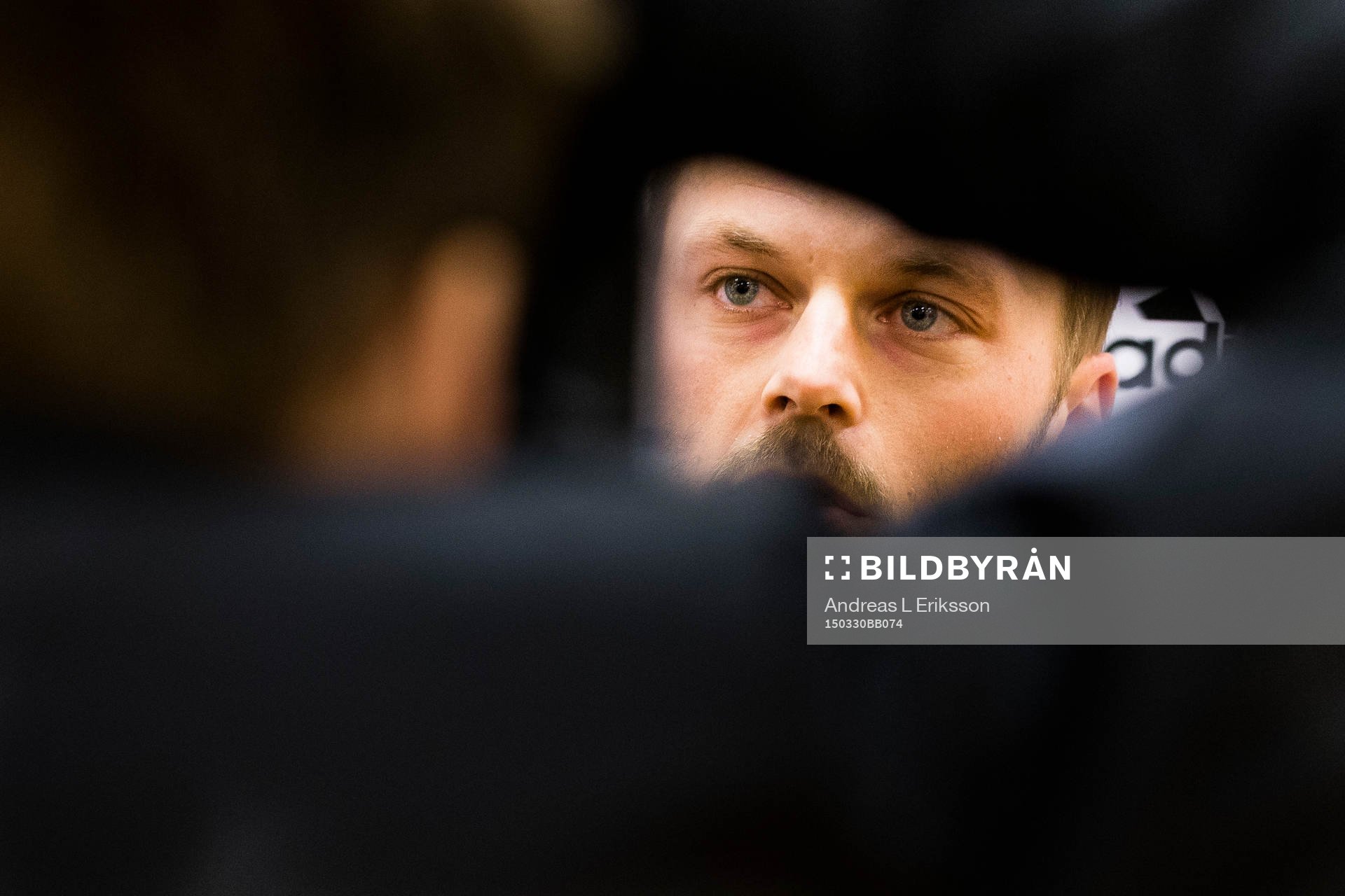Sveriges Sebastian Larsson deltar i en pressträff