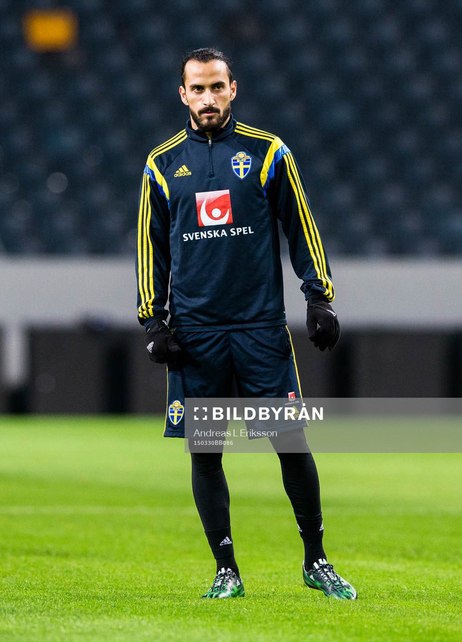 Sveriges Erkan Zengin under träningen med svenska fotbollslandslaget den 30 mars 2015 i Stockholm. 