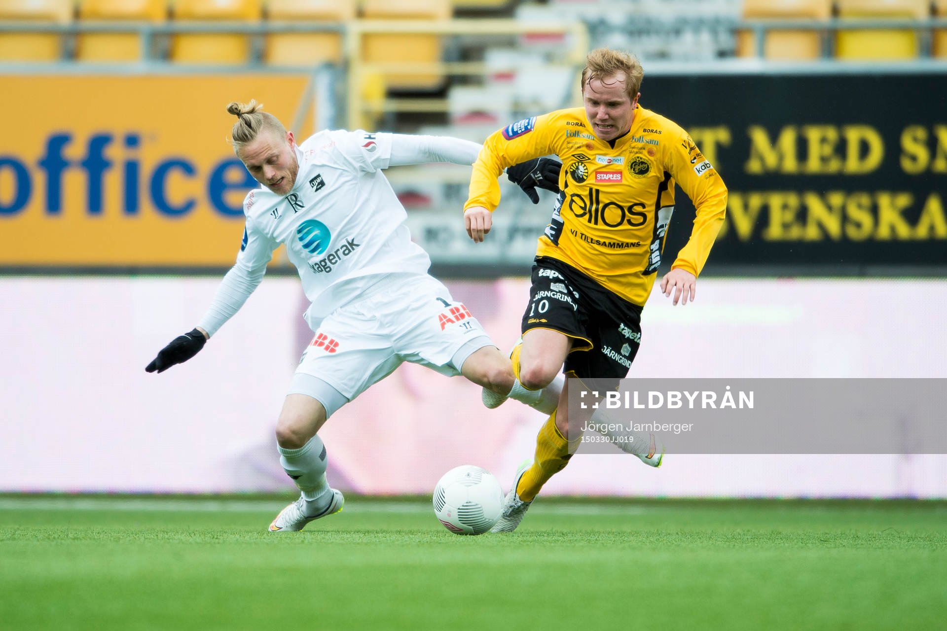 Elfsborgs Simon Lundevall och ODDs Fredrik Nordkvelle