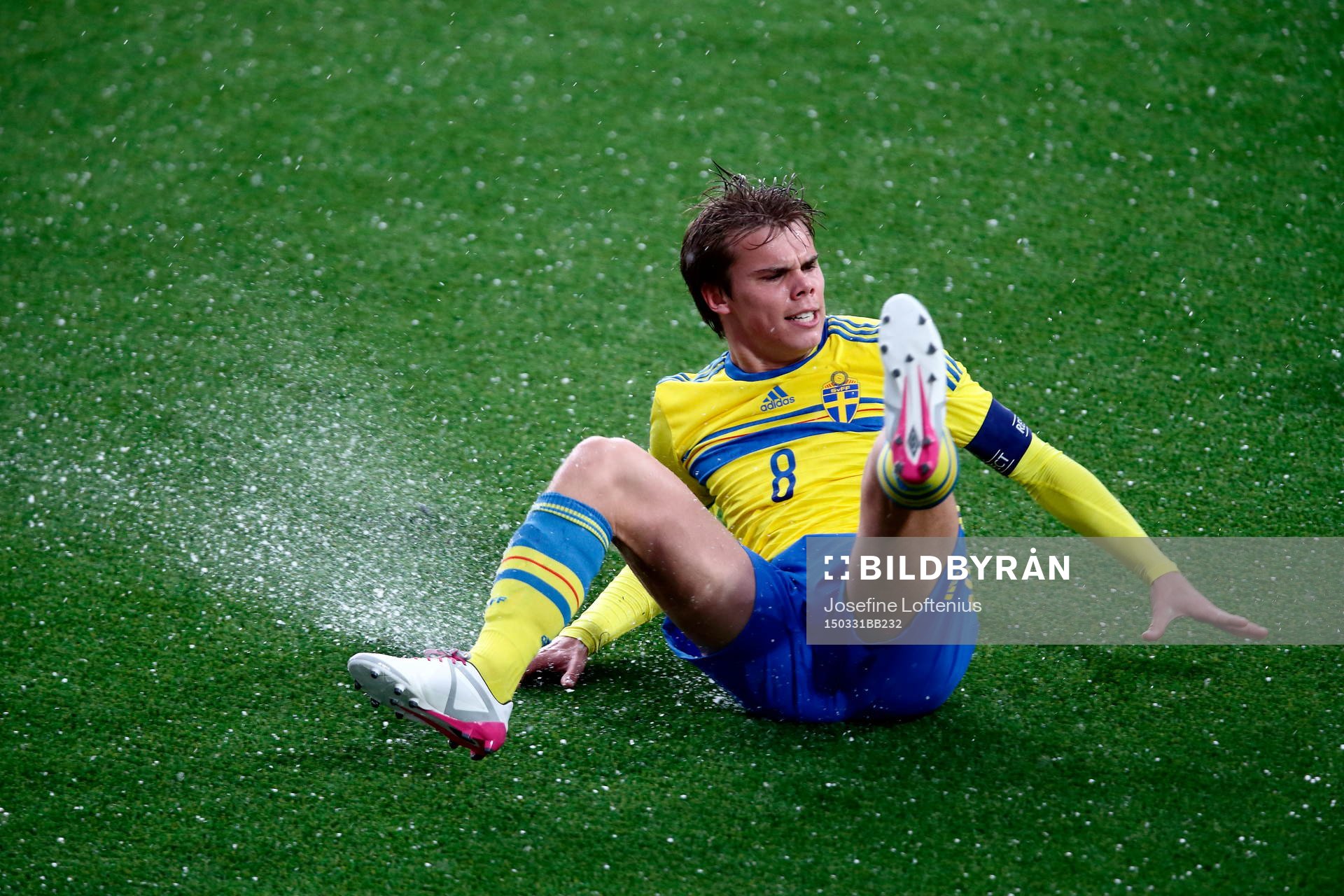 Sveriges Elias Andersson under fotbollsmatchen i EM-kvalet för P19 mellan Sverige och Ryssland den 31 mars 2015 i Norrköping.