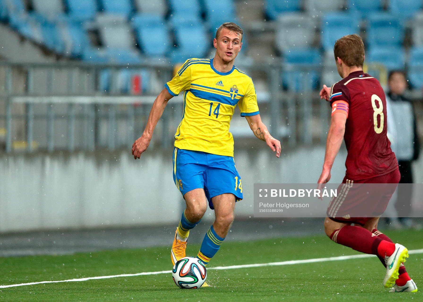 Sveriges Gentrik Citaku under fotbollsmatchen i EM-kvalet för P19 mellan Sverige och Ryssland den 31 mars 2015 i Norrköping.