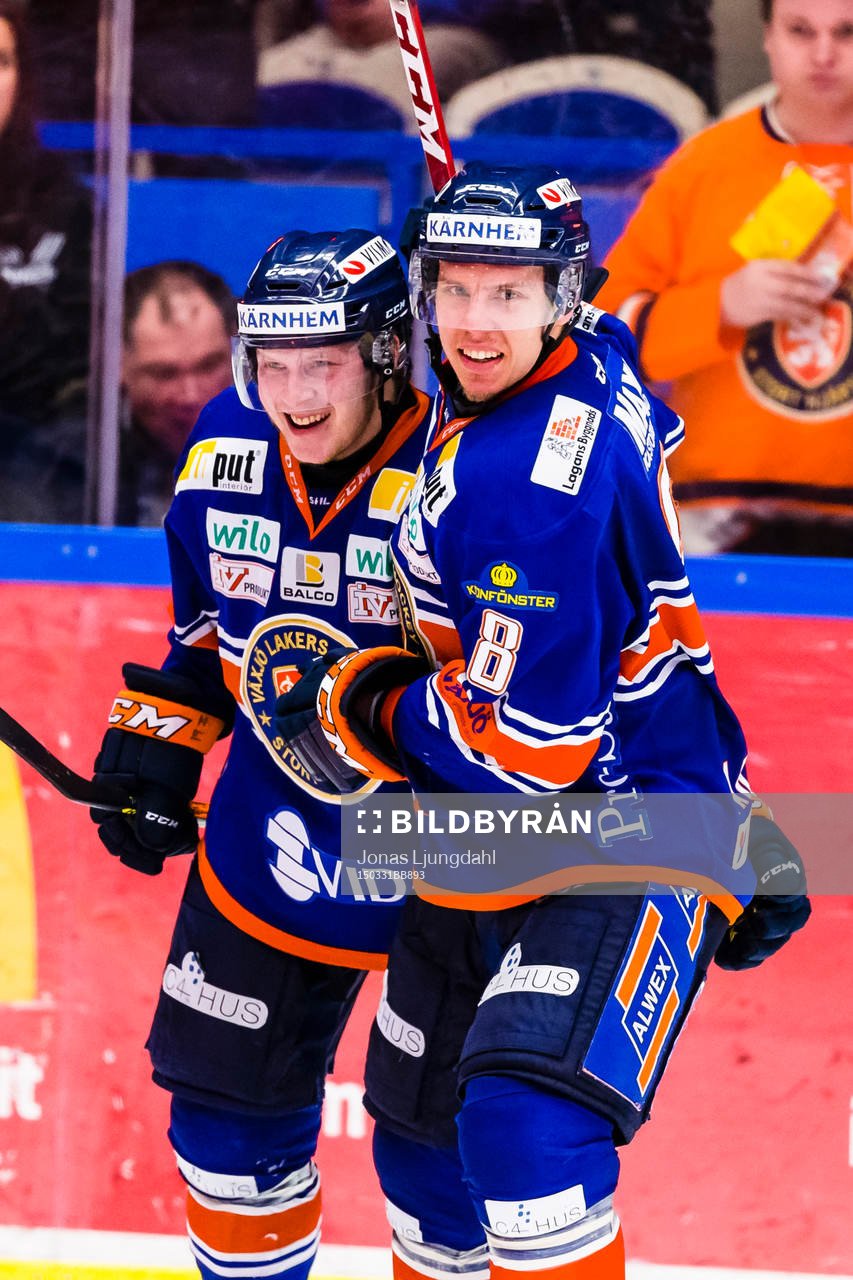 Växjös Tuomas Kiiskinen avgör med mål 2-1 i period sex.