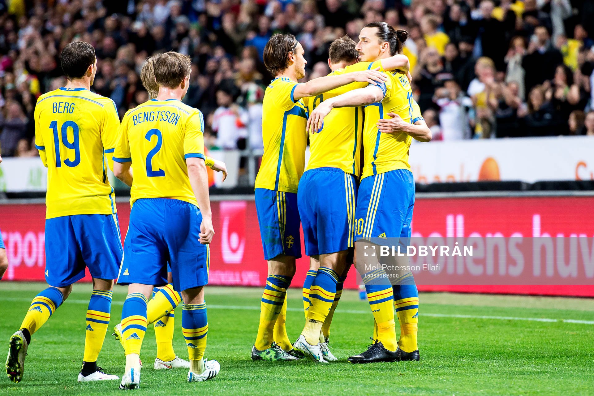 Sverige jublar