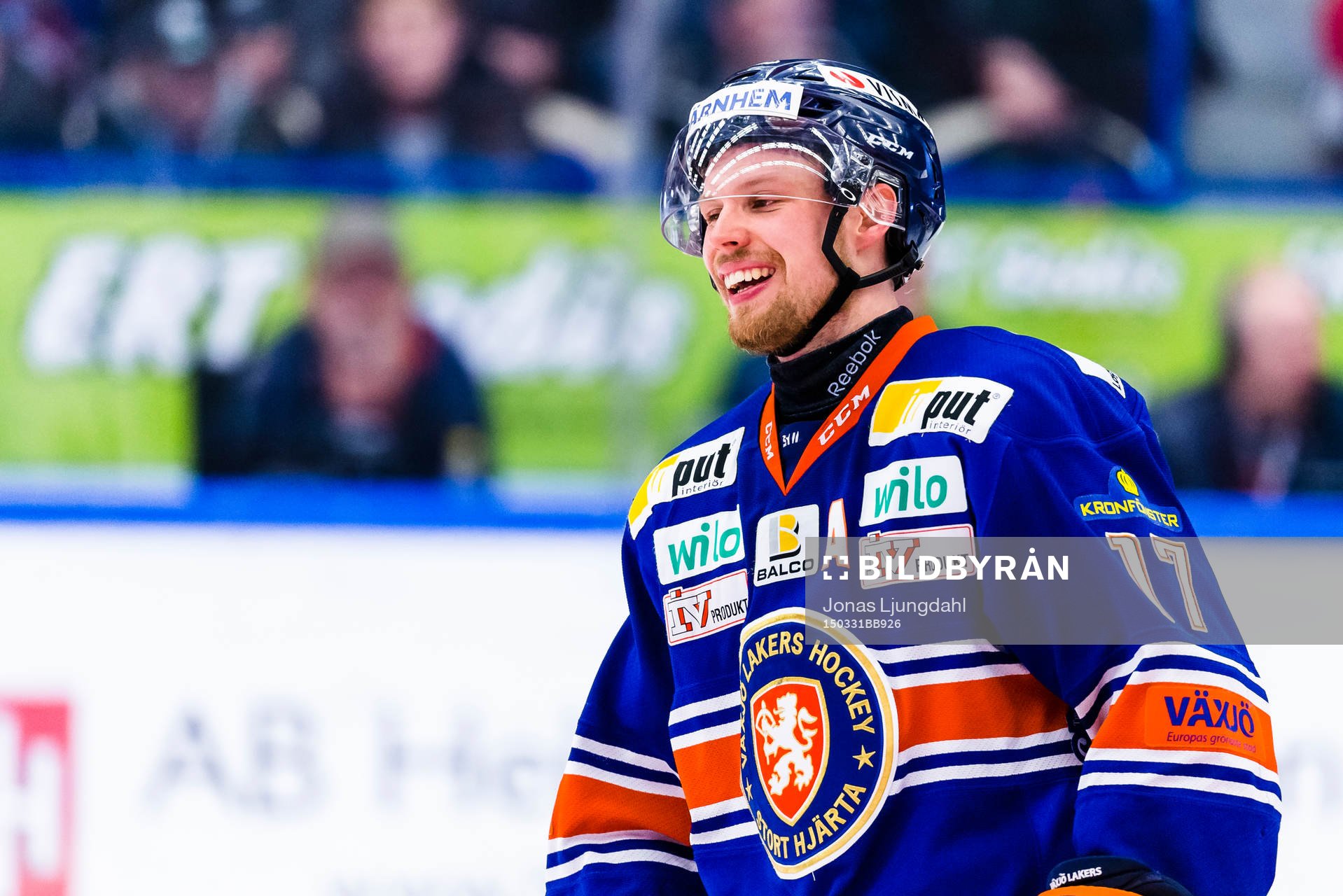 Växjös Alexander Johansson skrattar