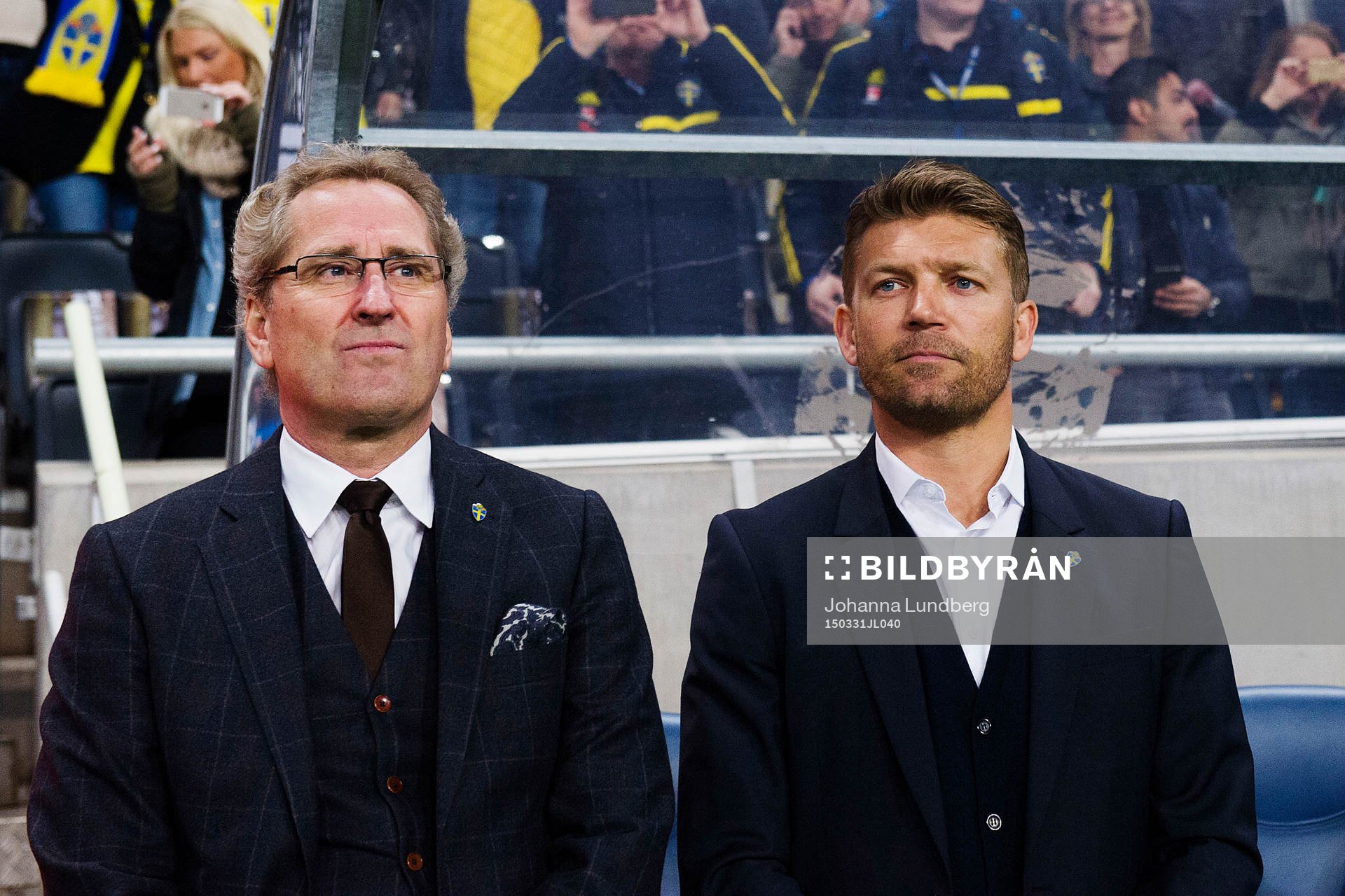 Sveriges förbundskapten Erik Hamrén och player manager Marcus Allbäck under fotbollslandskampen mellan Sverige och Iran den 31 mars 2015 i Stockholm.