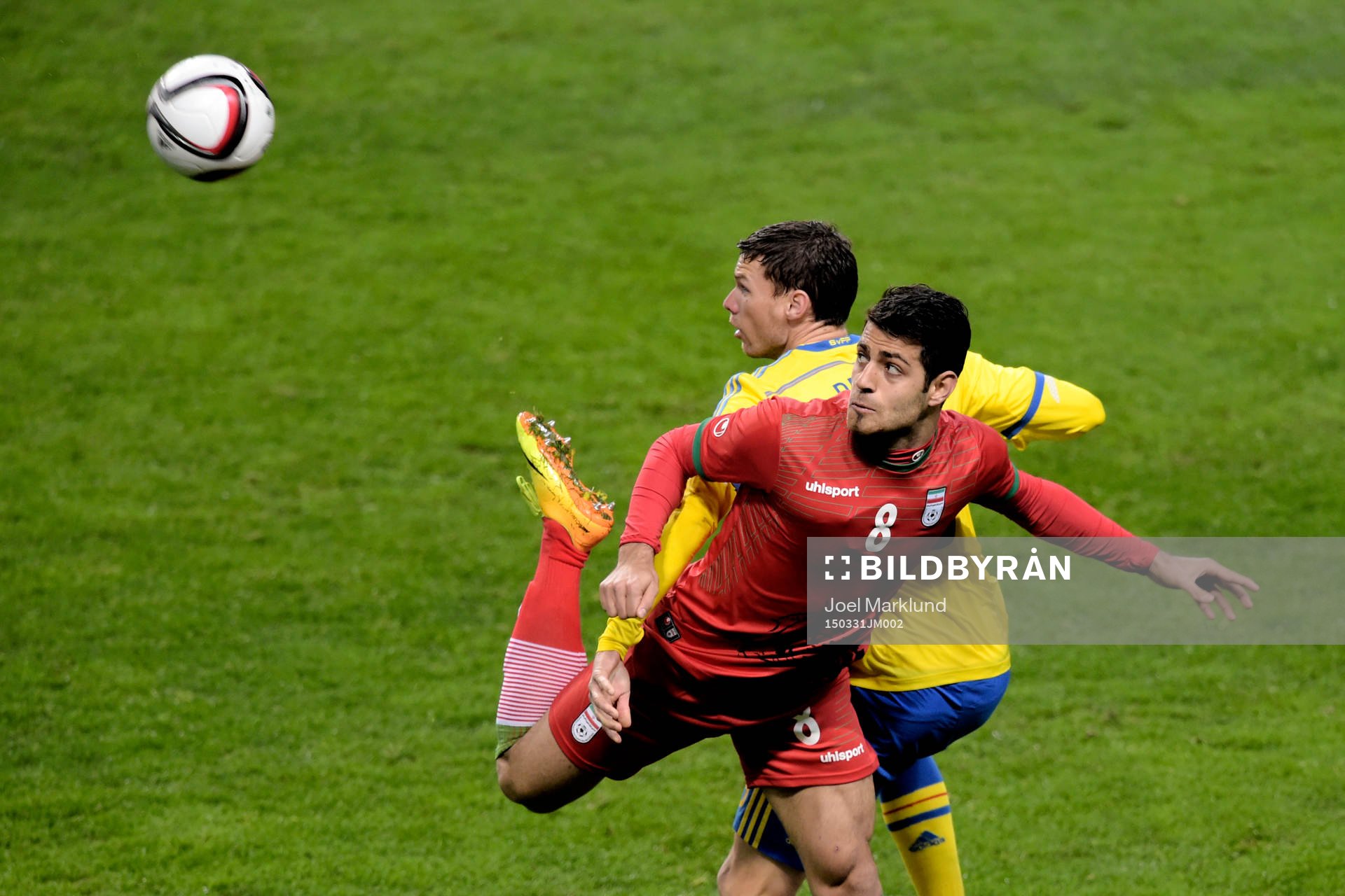 Irans Morteza Pouraliganji och Sveriges Marcus Berg