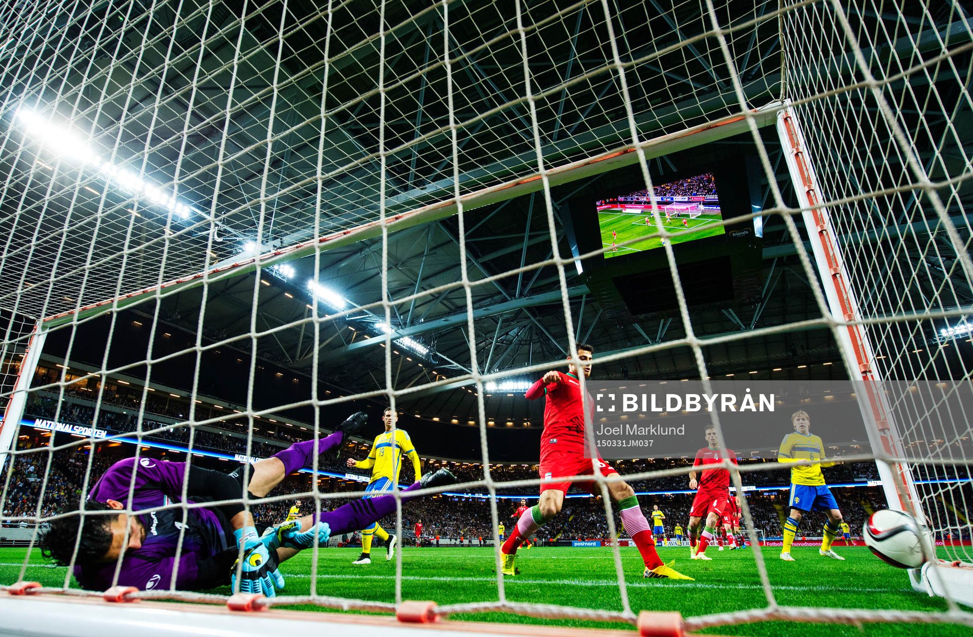 1-0-bollen från Sveriges Zlatan Ibrahimovic (ej i bild)