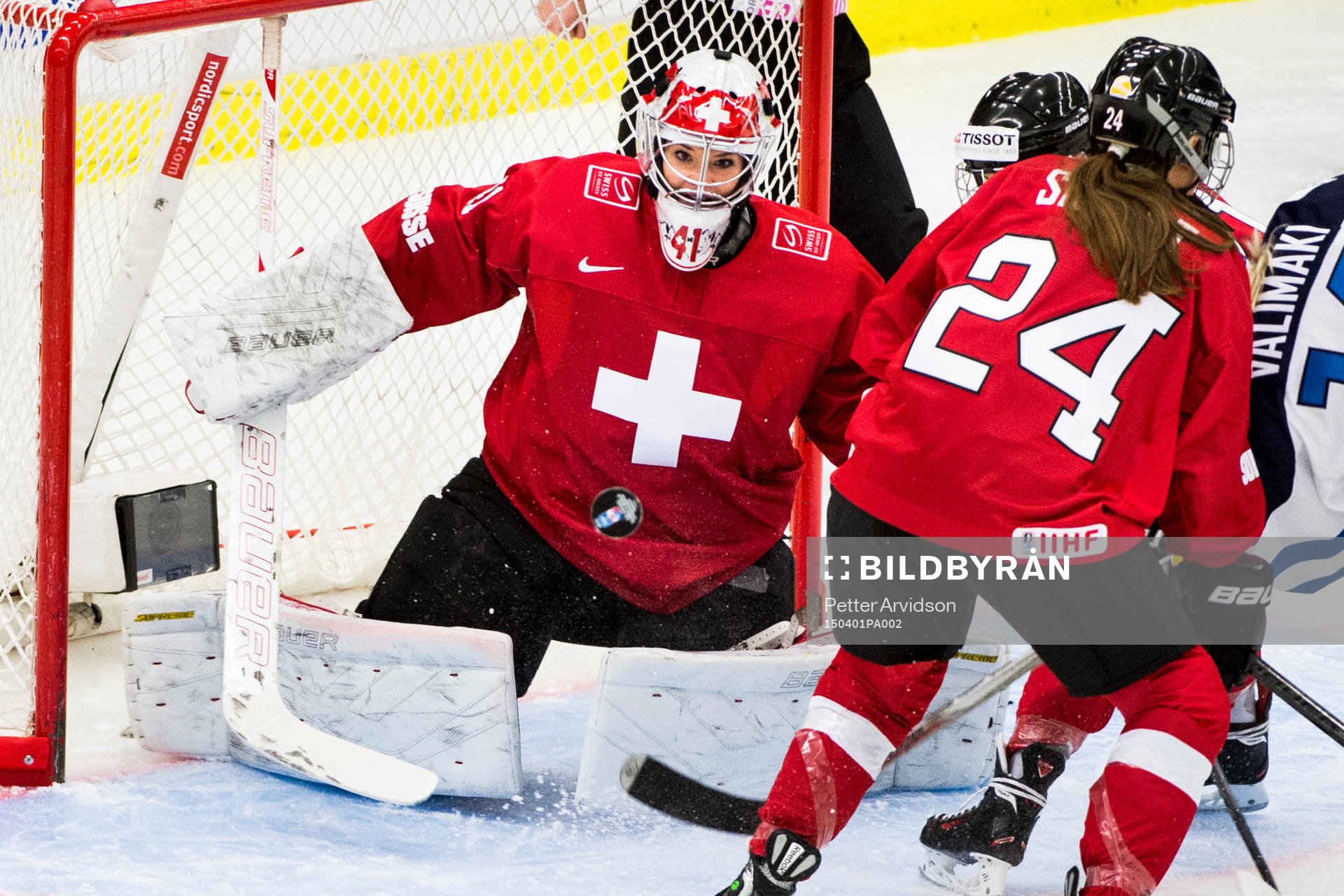 Schweiz målvakt Florence Schelling i kvartsfinalen