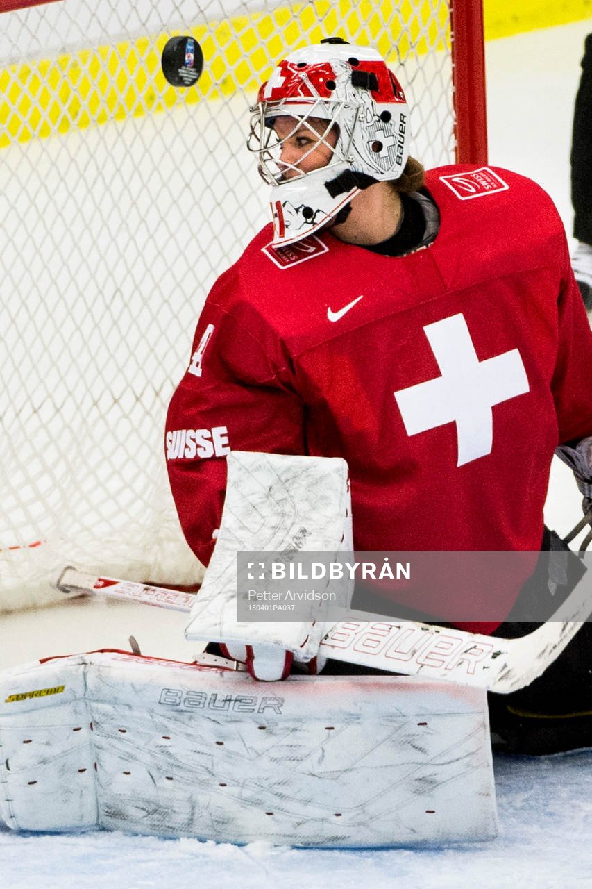 Schweiz målvakt Florence Schelling i kvartsfinalen