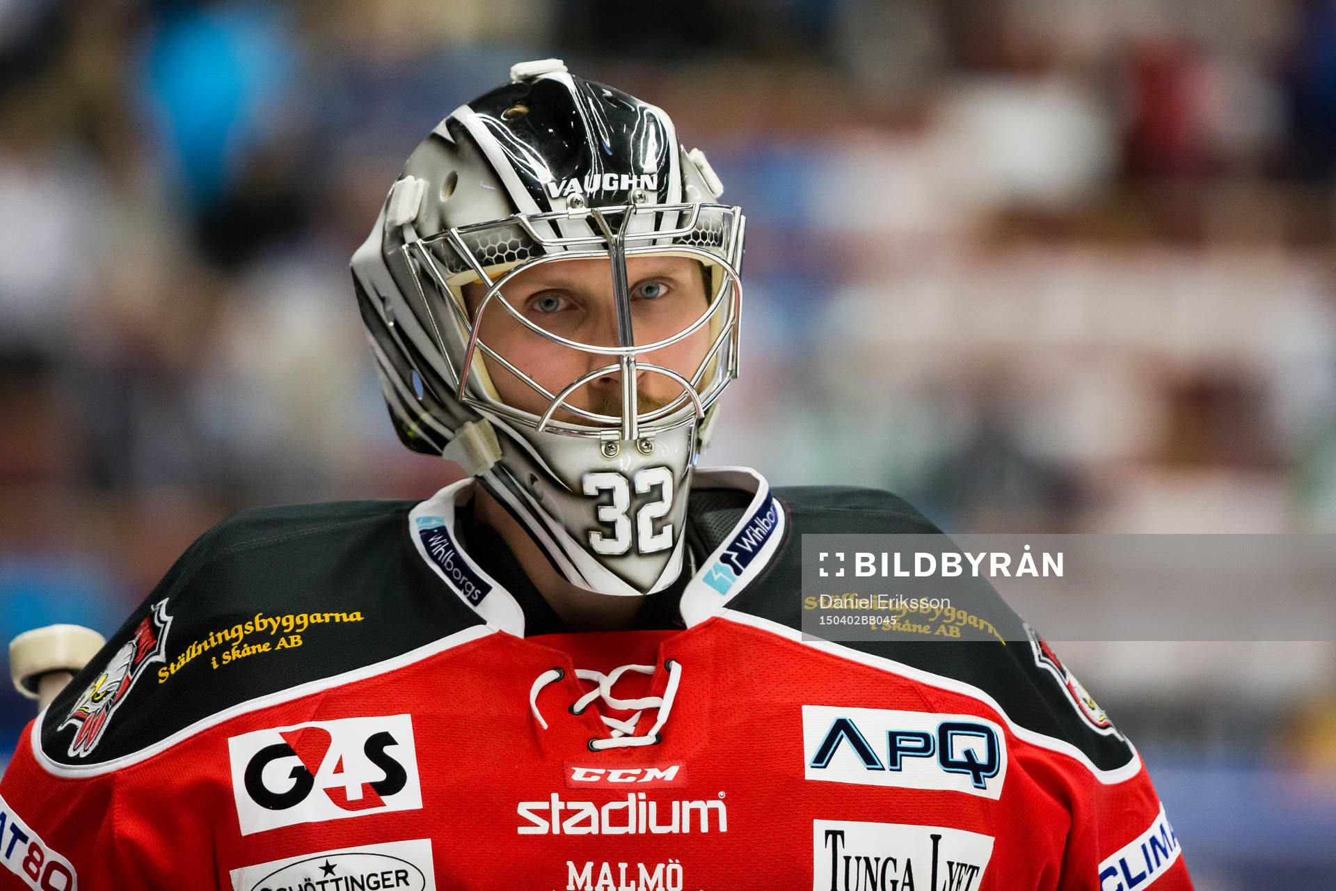 Malmö Redhawks målvakt Niko Hovinen innan ishockeymatchen
