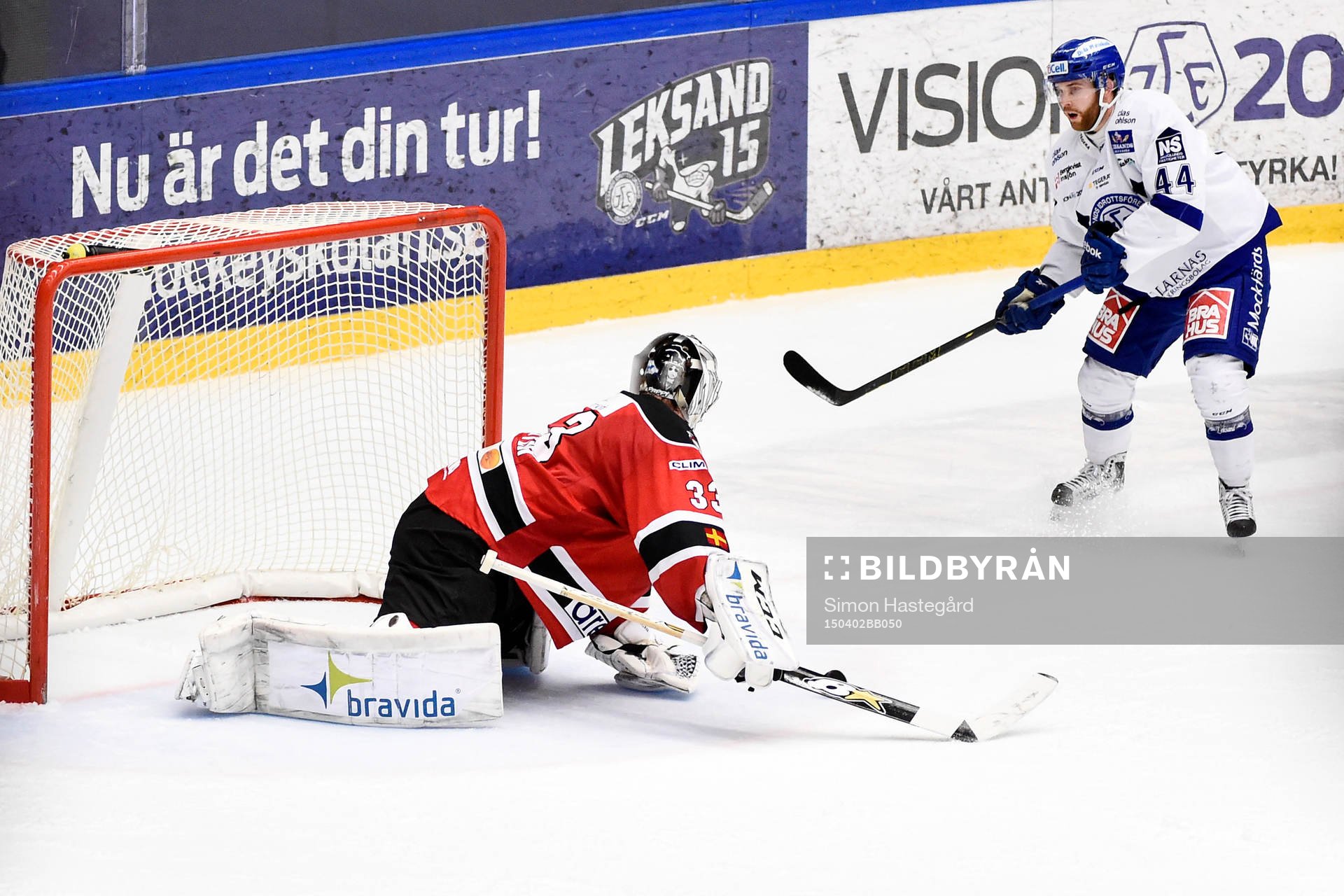 Leksands Mattias Guter missar en straff mot Malmö Redhawks