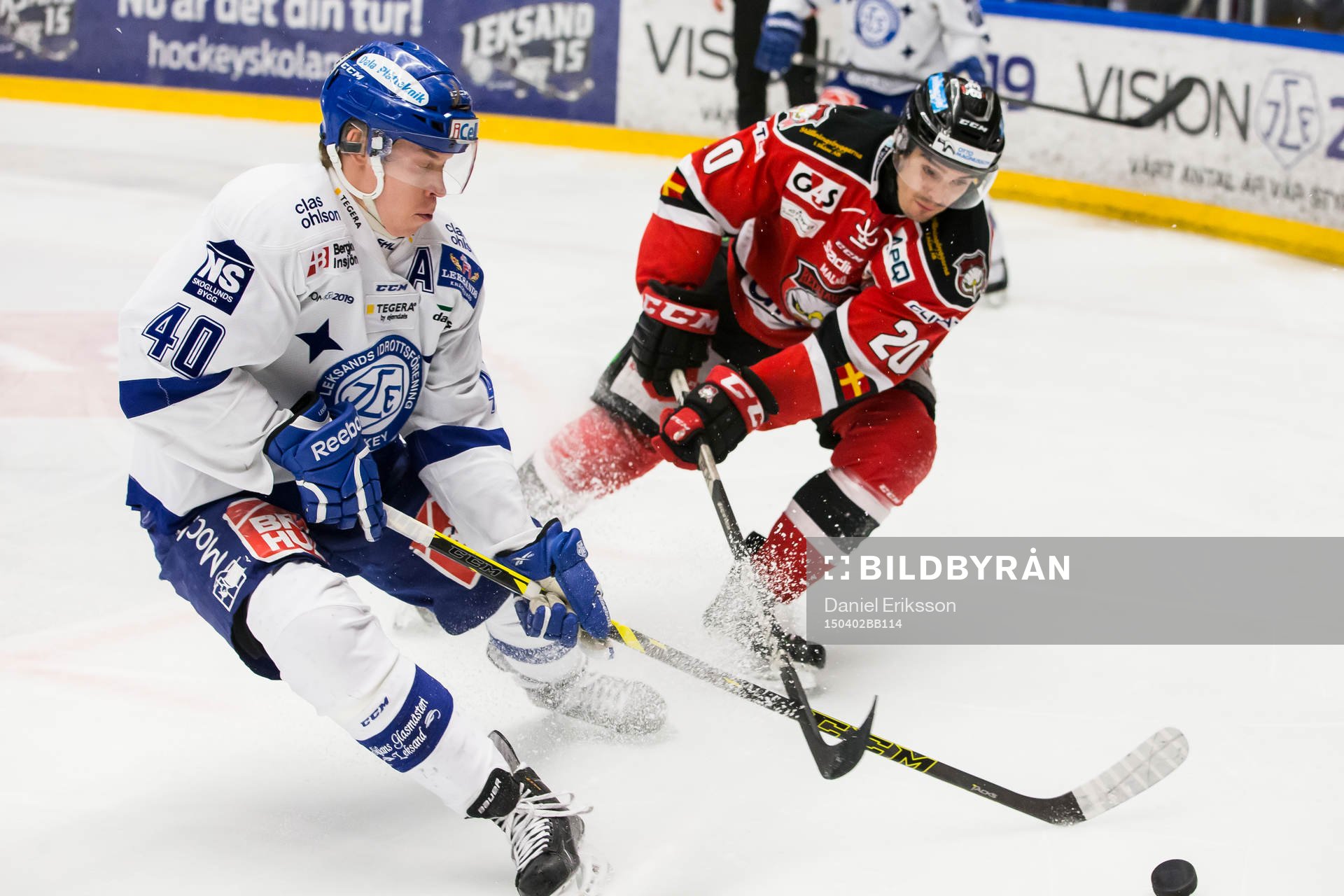 Leksands Tomi Sallinen i kamp om pucken med Malmös Henrik