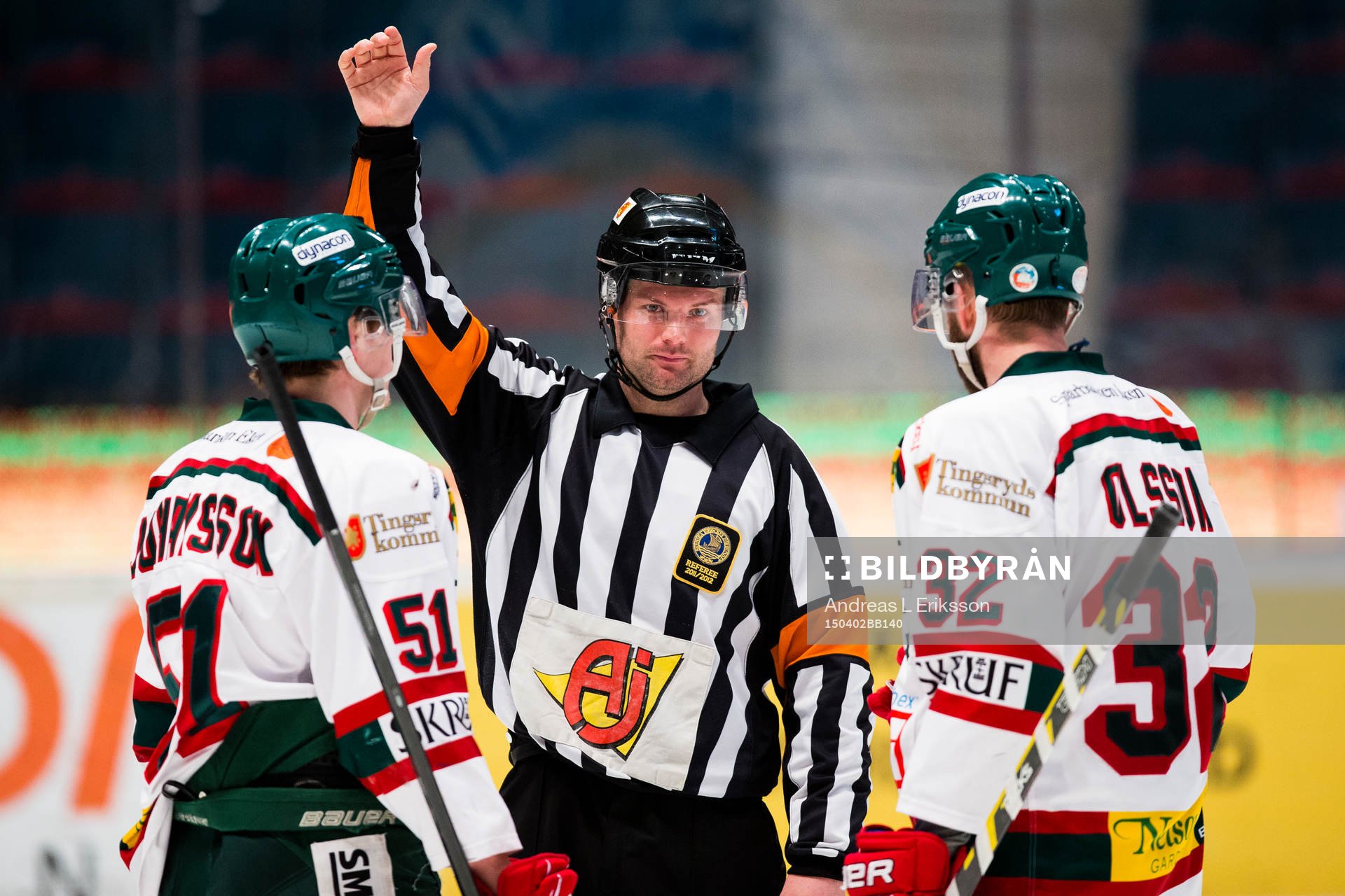Tingsryds Rasmus Johansson (v) och Robin Olsson (h) talar