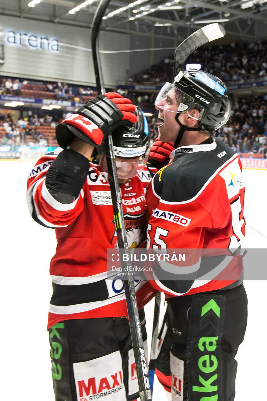 Malmös Johan Björk jublar ishockeymatchen i kvalet till