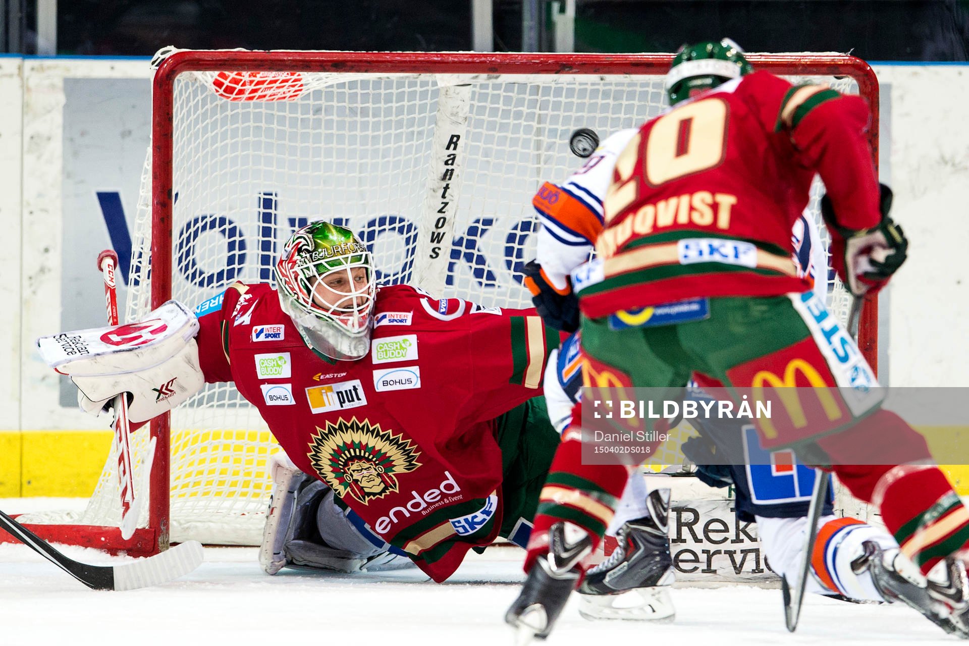Frölundas målvakt Lars Johansson släpper in 0-1
