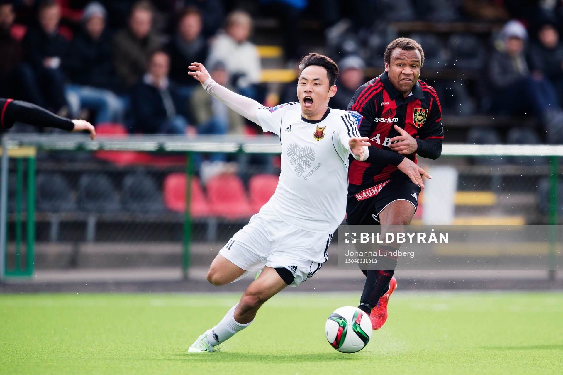 Östersunds Seon-Min Moon och Brommapojkarnas Serge-Junior