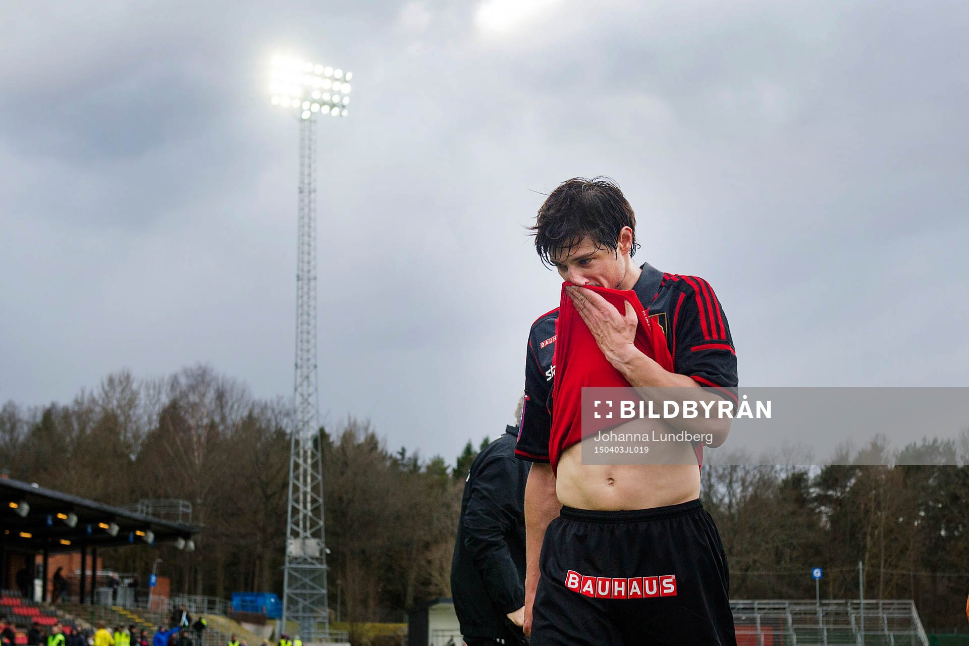 Brommapojkarnas Gabriel Petrovic deppar