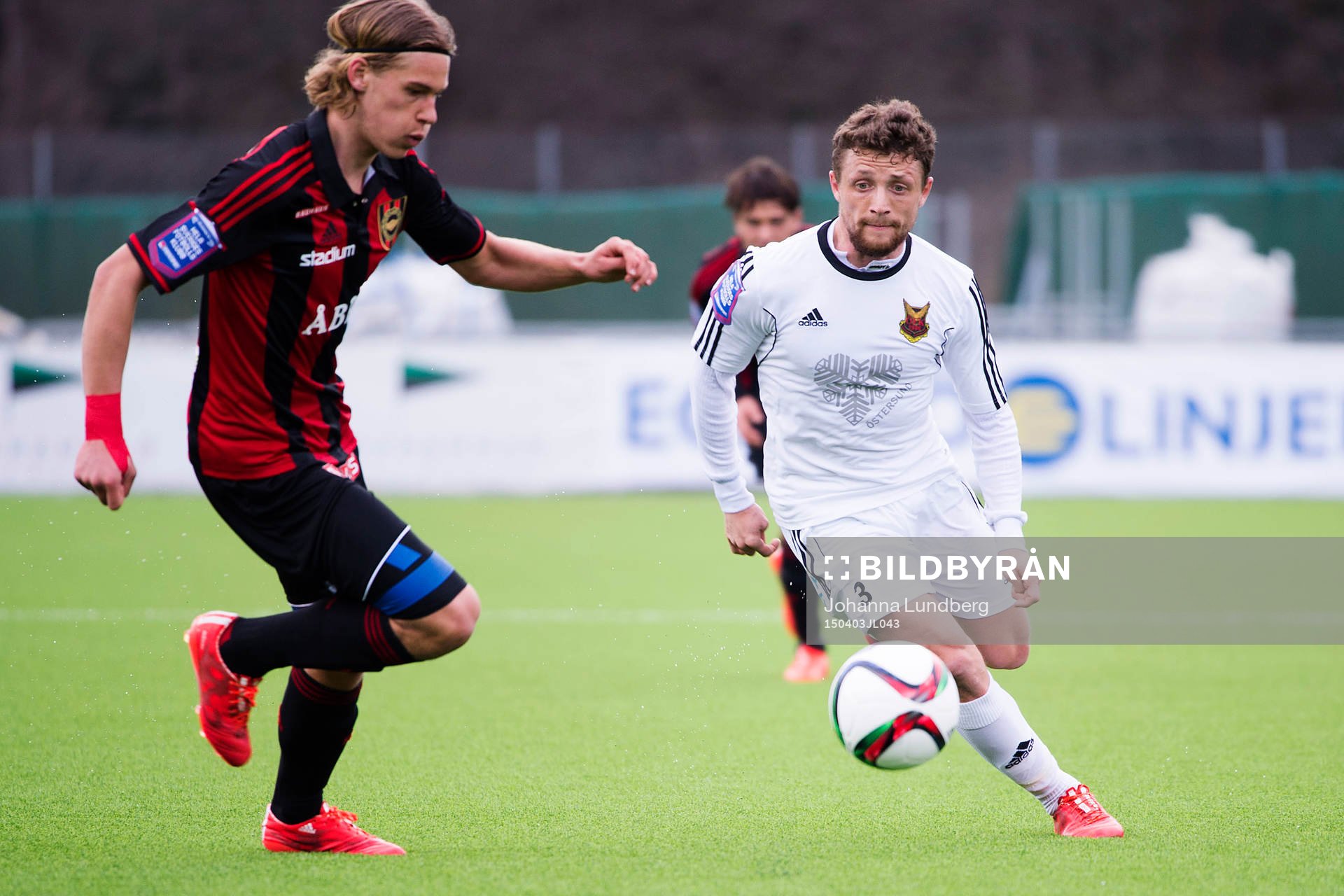 Brommapojkarnas Felix Beijmo och Östersunds Kujtim Bala
