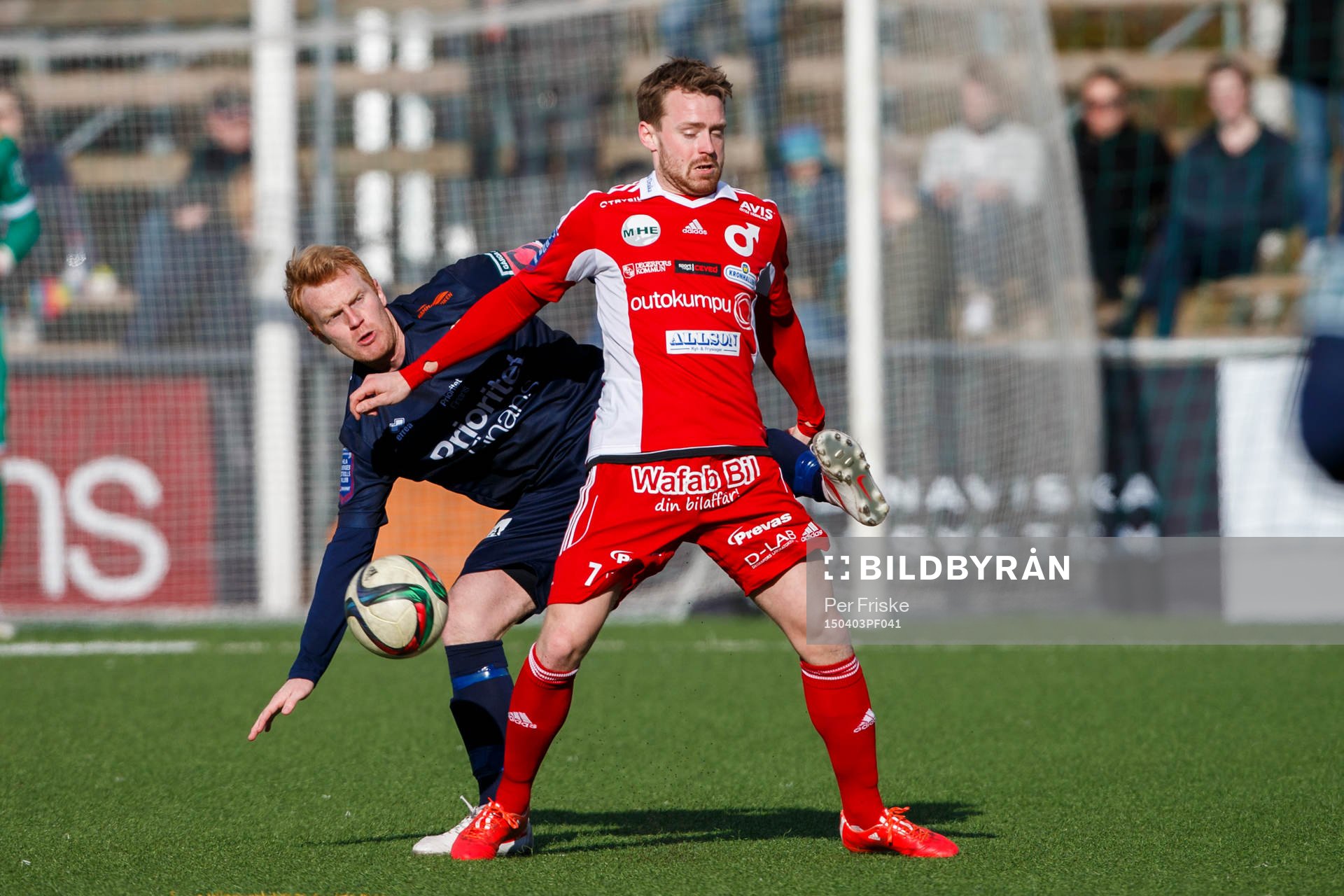 Utsiktens Robin Jonsson och Degerfors Simon Molander