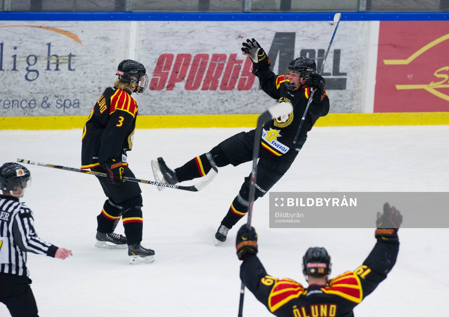 Brynäs Lucas Carlsson jublar