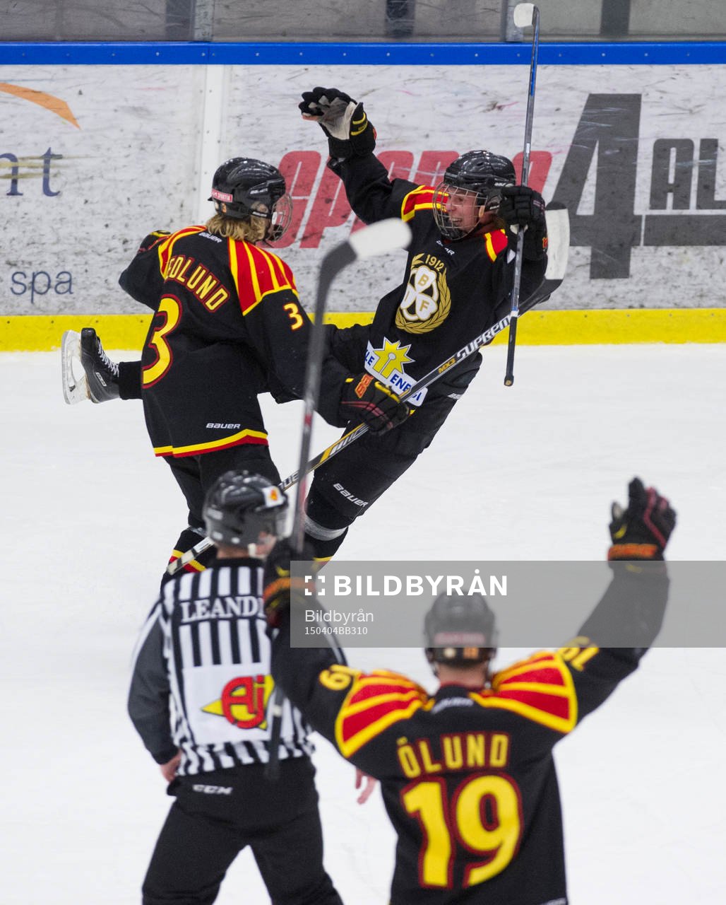 Brynäs Lucas Carlsson jublar