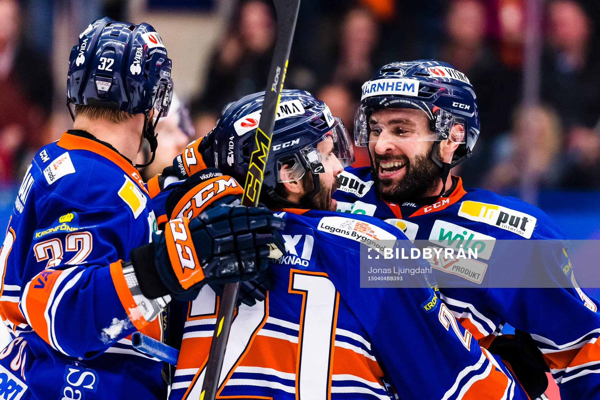 Växjös Josh Hennessy jublar