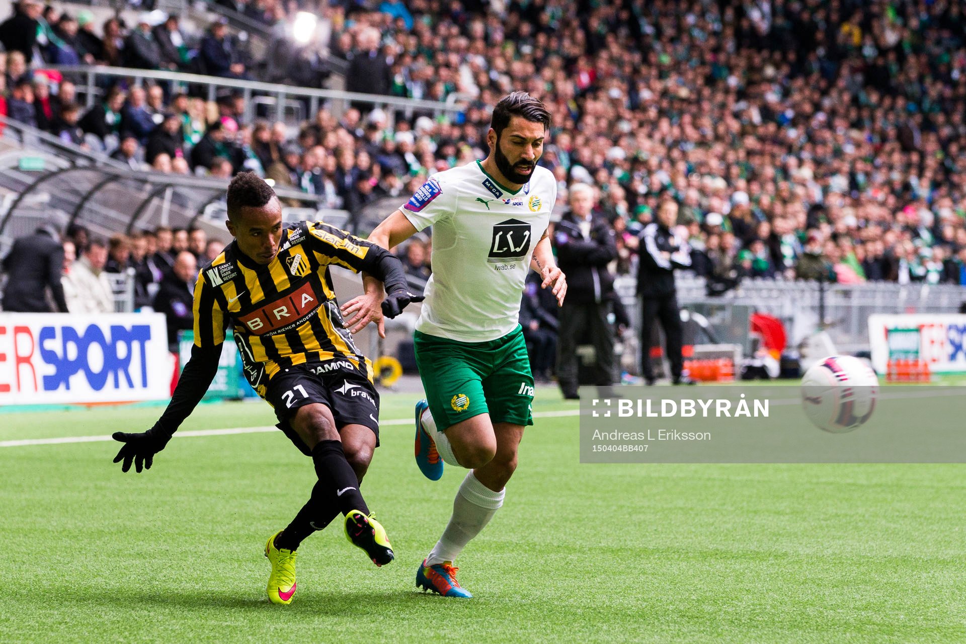 Häckens Nasiru Mohammed och Hammarbys Stefan Batan