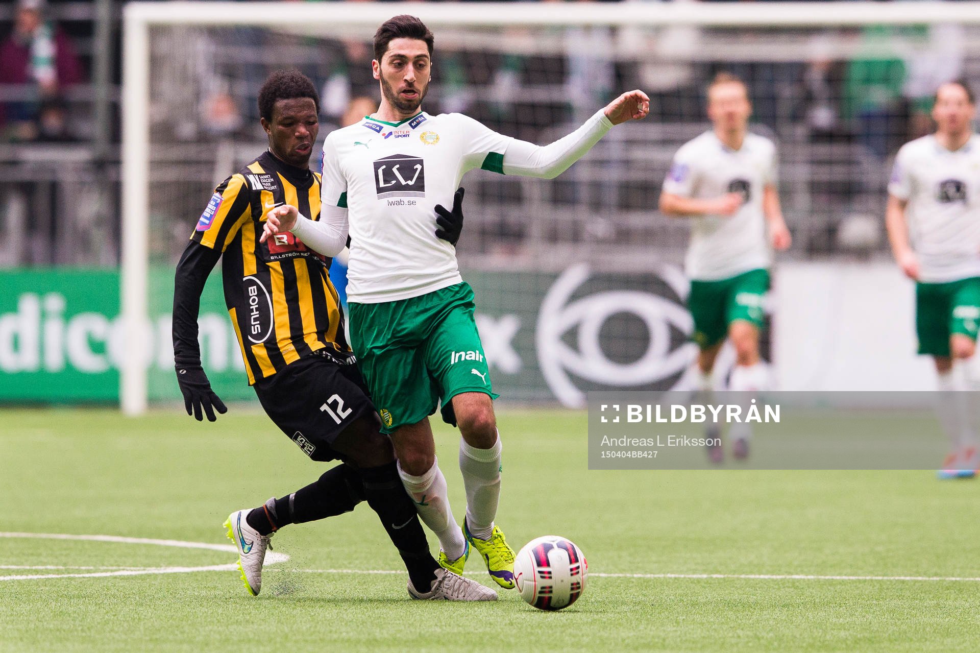 Häckens Mohammed Abubakari stoppar Hammarbys Nahir Besara