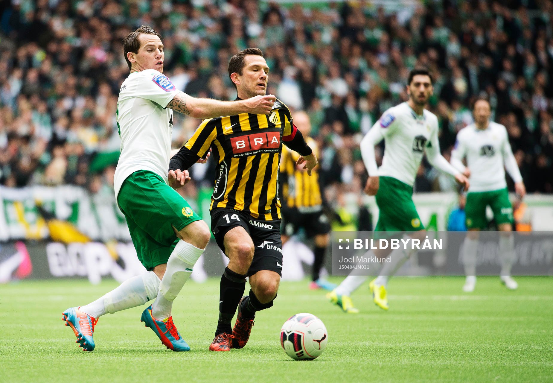 Hammarbys Johan Persson och Häckens Martin Ericsson