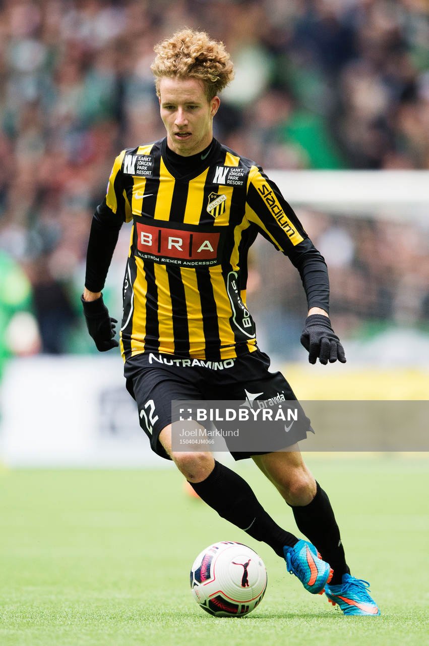 Häckens Samuel Gustafson under fotbollsmatchen i Allsvenskan mellan Hammarby och Häcken den 4 april 2015 i Stockholm.