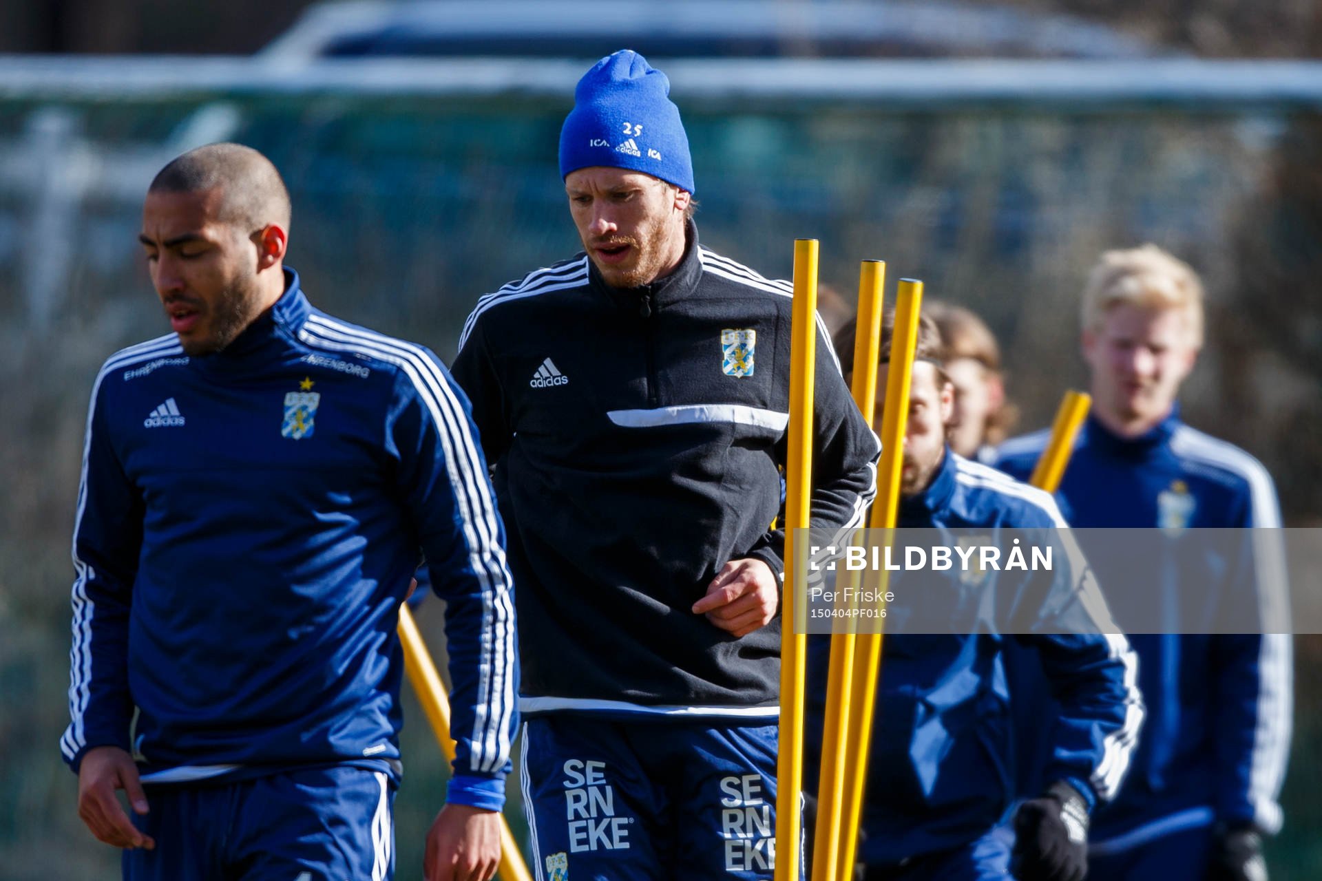 IFK Göteborgs Gustav Svensson (mitten)