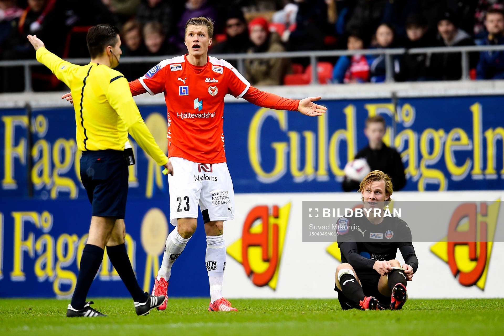 Kalmars Viktor Elm och Helsingborgs Emil Krafth