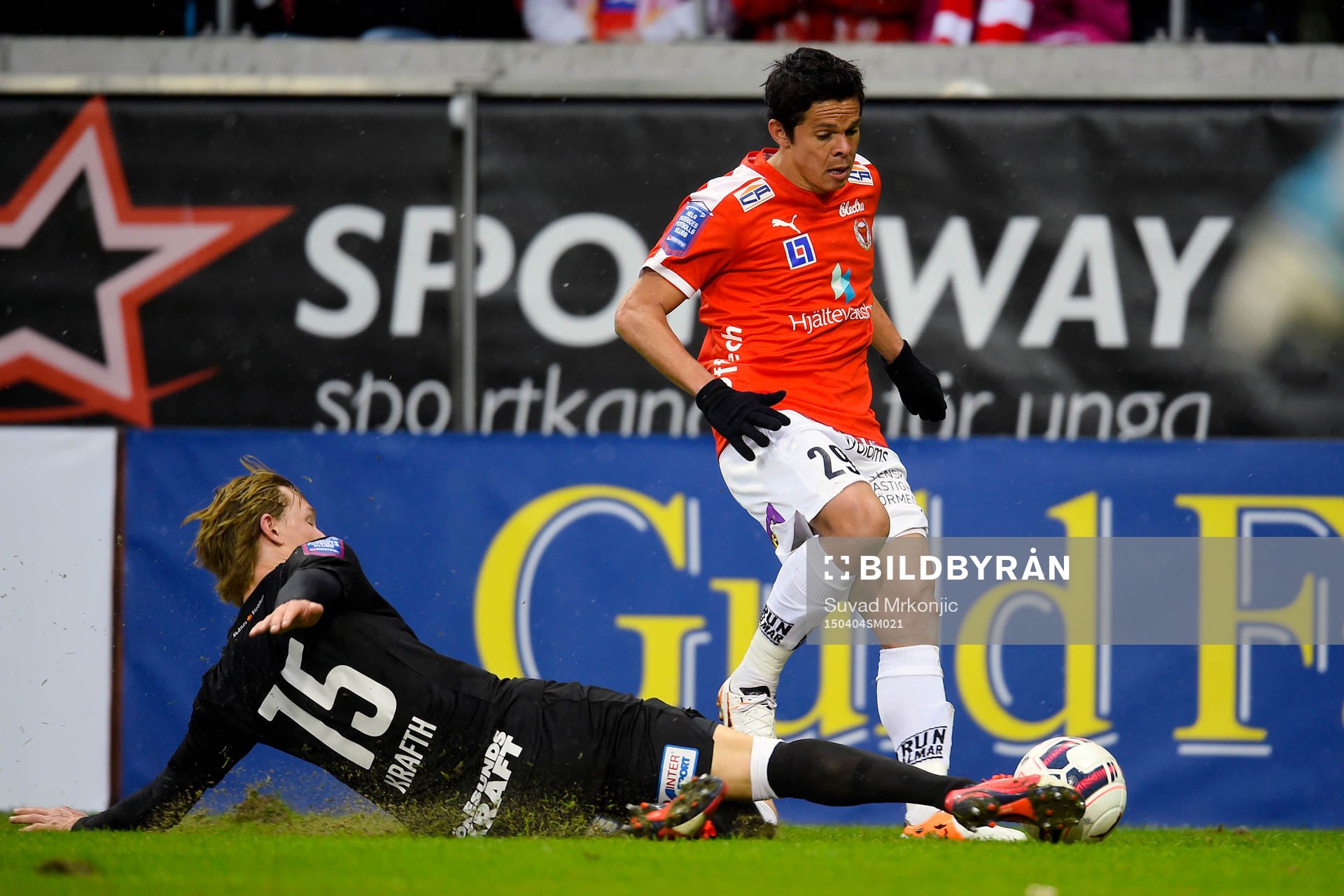 Helsingborgs Emil Krafth och Kalmars Romário Pereira
