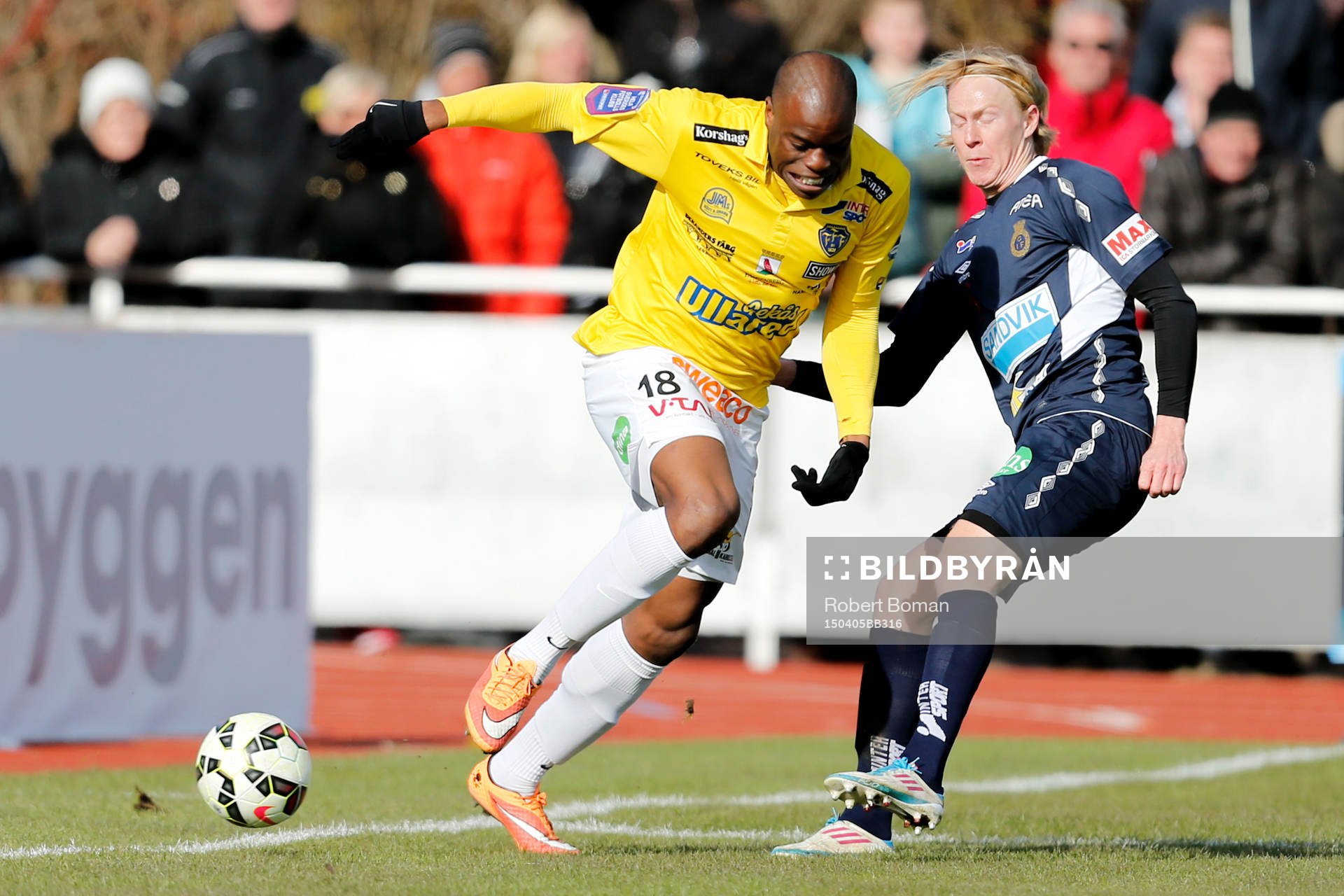 Falkenbergs Hakeem Araba under fotbollsmatchen i Allsvenskan mellan Falkenberg och Gefle den 5 April 2015 i Falkenberg.