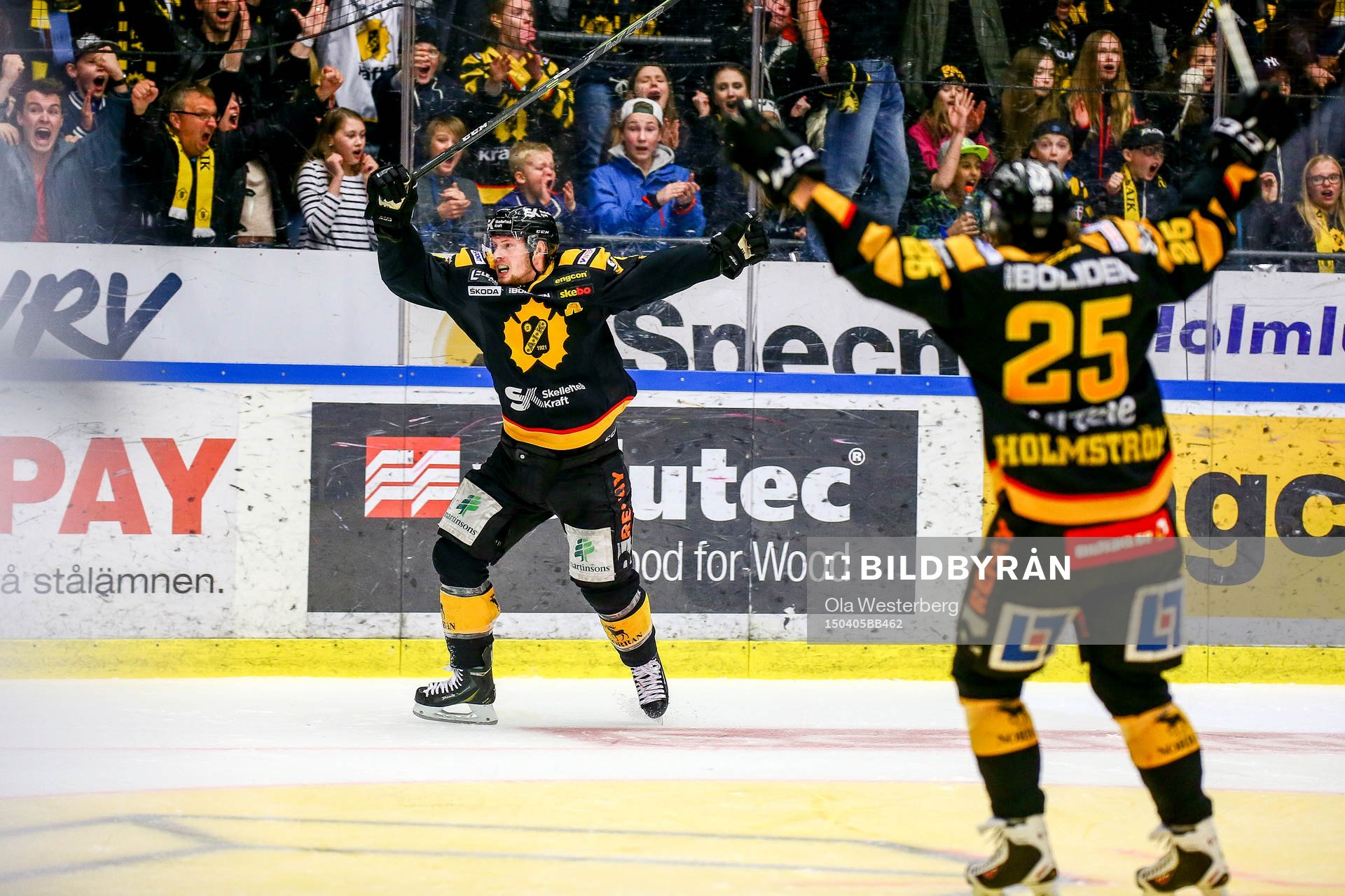 Skellefteås Martin Lundberg jublar